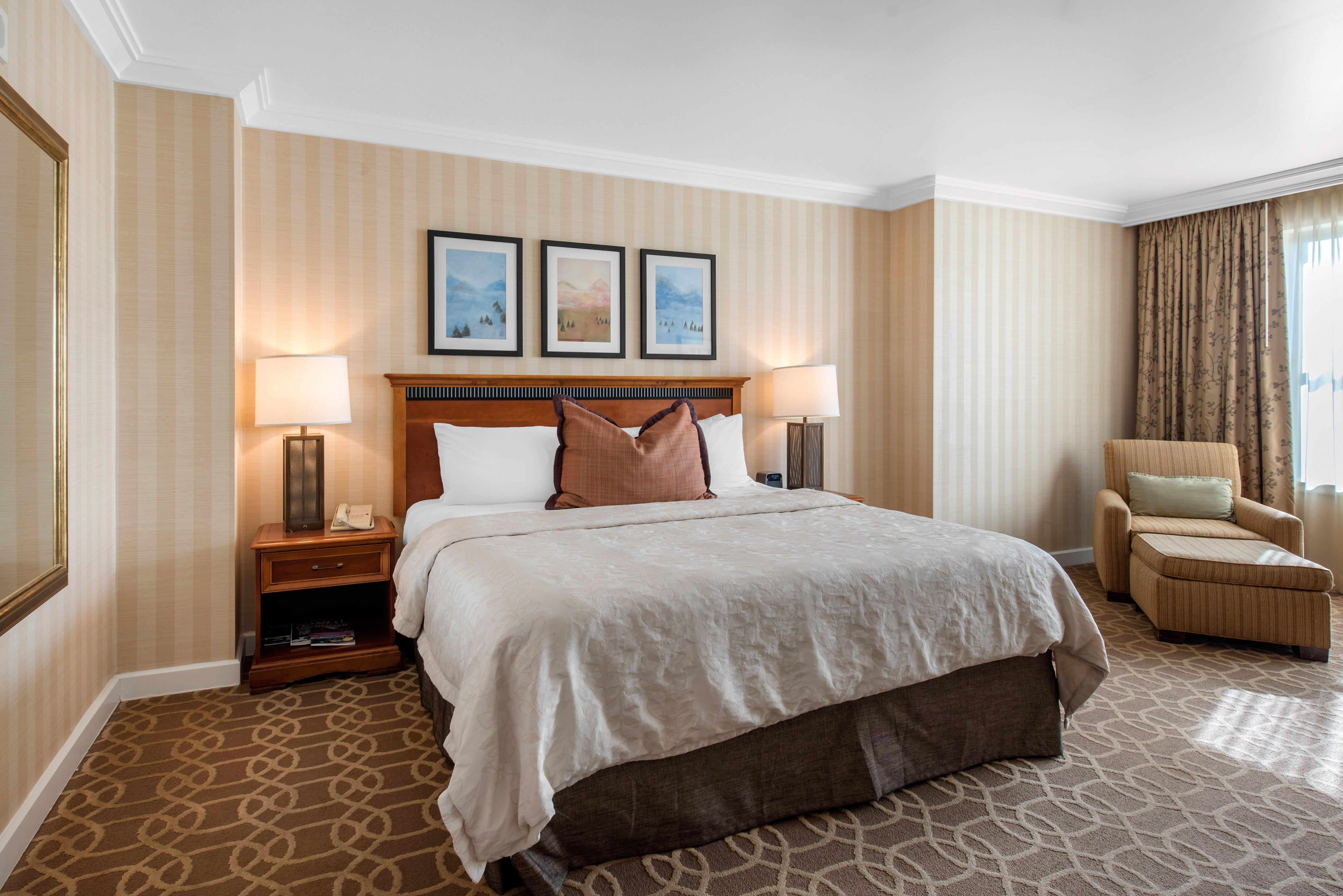 Double Deluxe King Bed