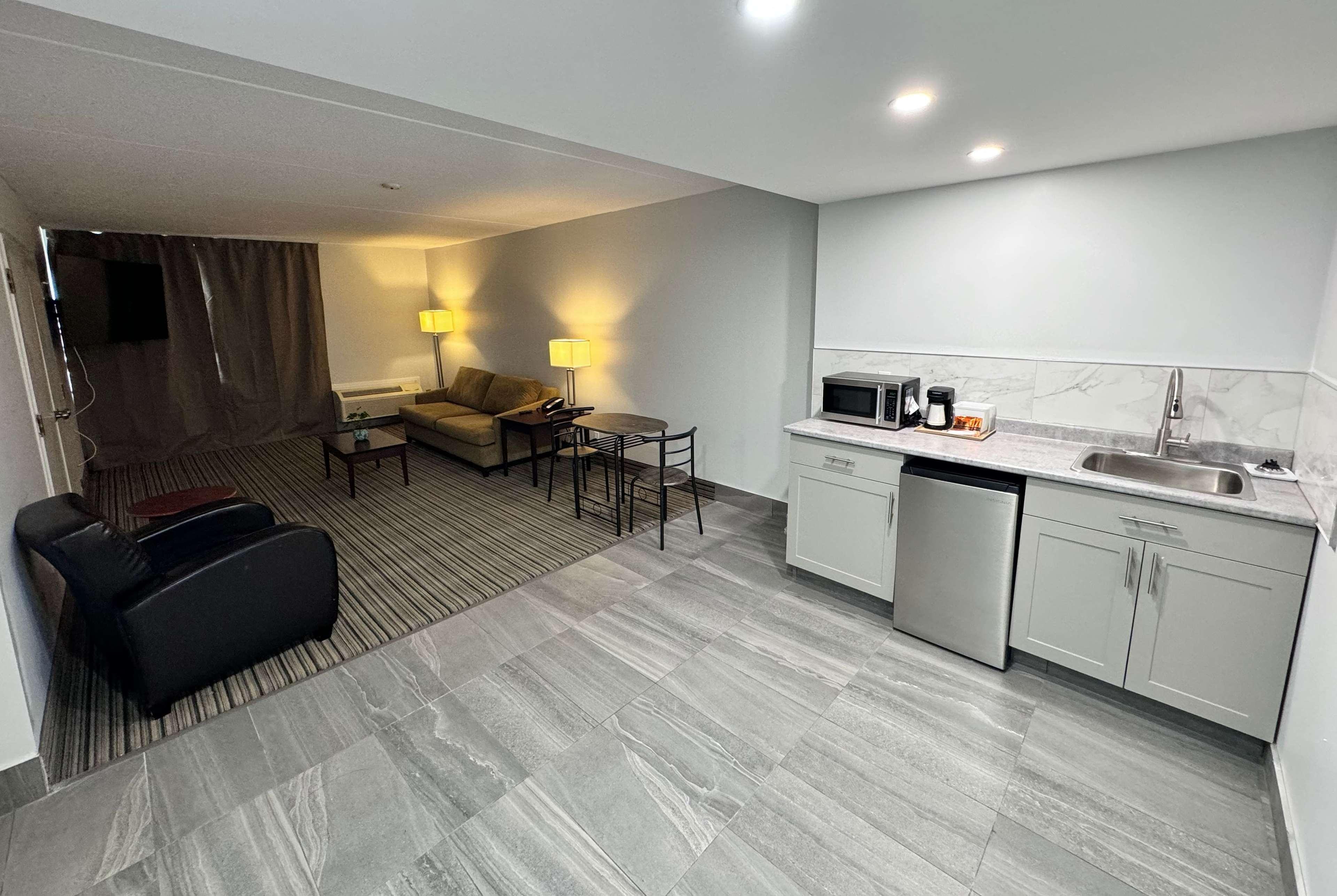 Suite King Bed Non Smoking