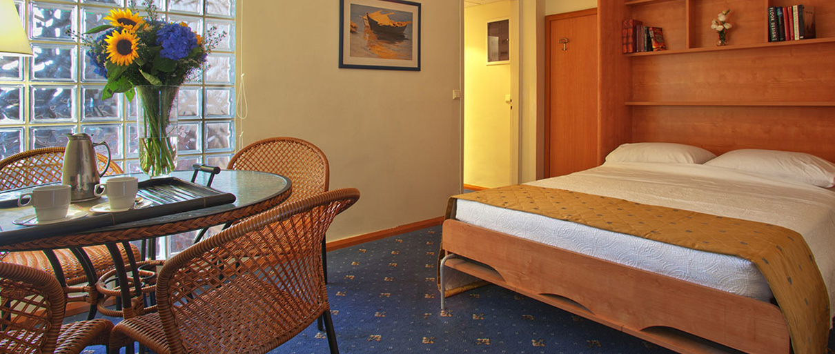 Family Room Standard