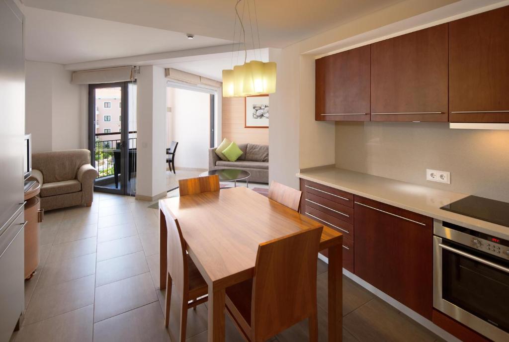 Apartment Pool View Two Bedrooms