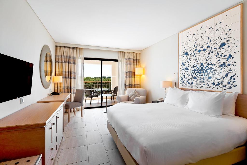 Single Deluxe Golf View