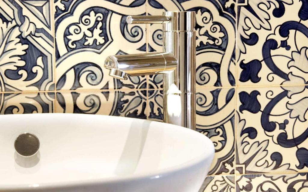 Double Deluxe Pool View