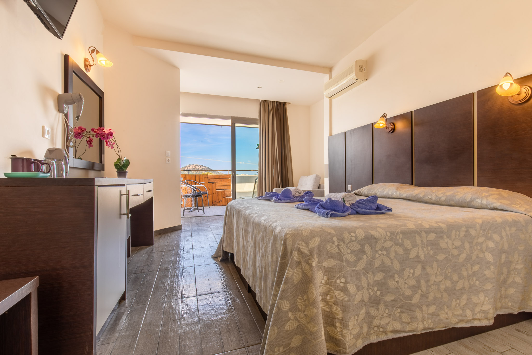 Double or Twin Deluxe