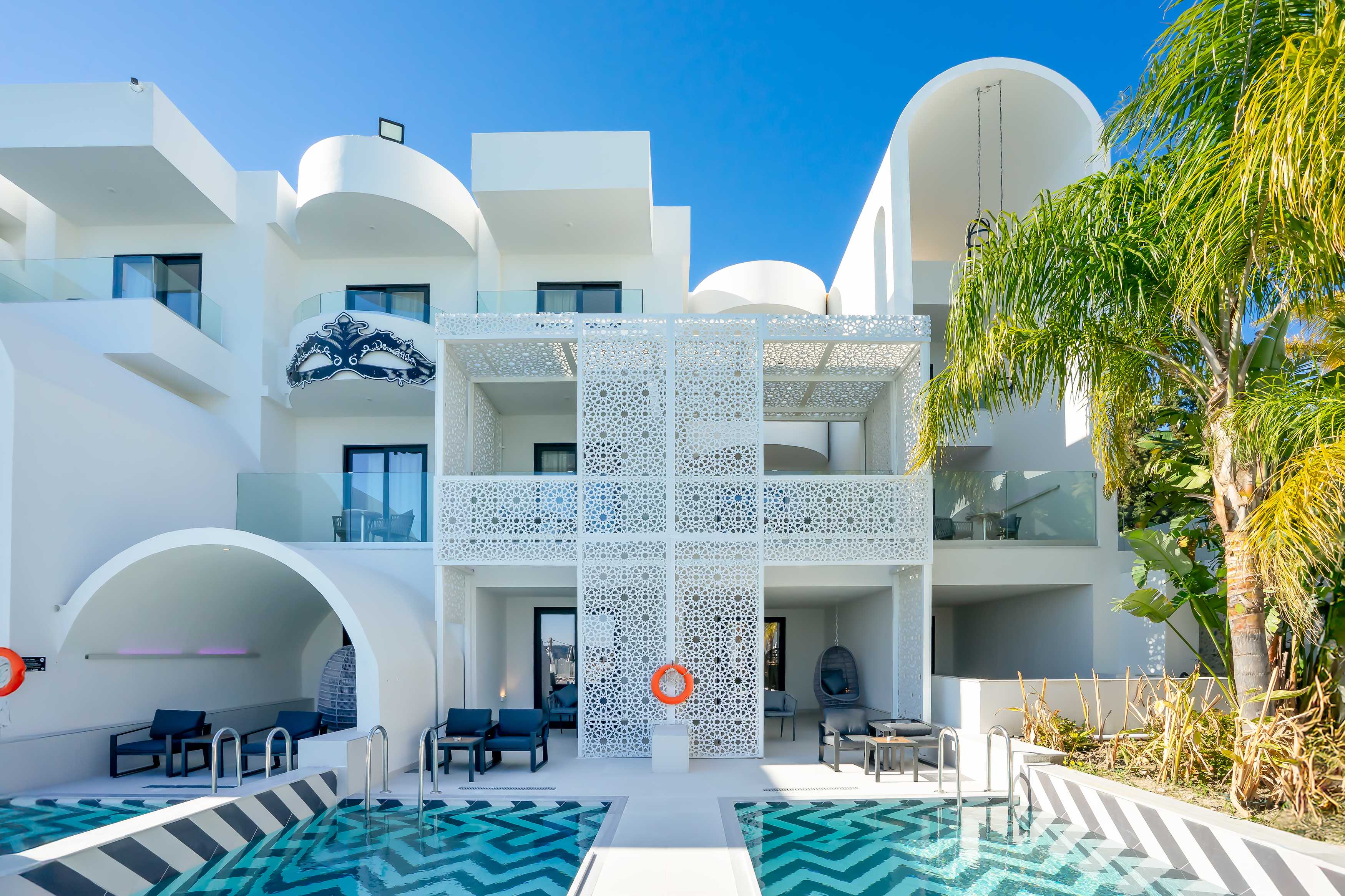 Double or Twin Deluxe with Private Pool