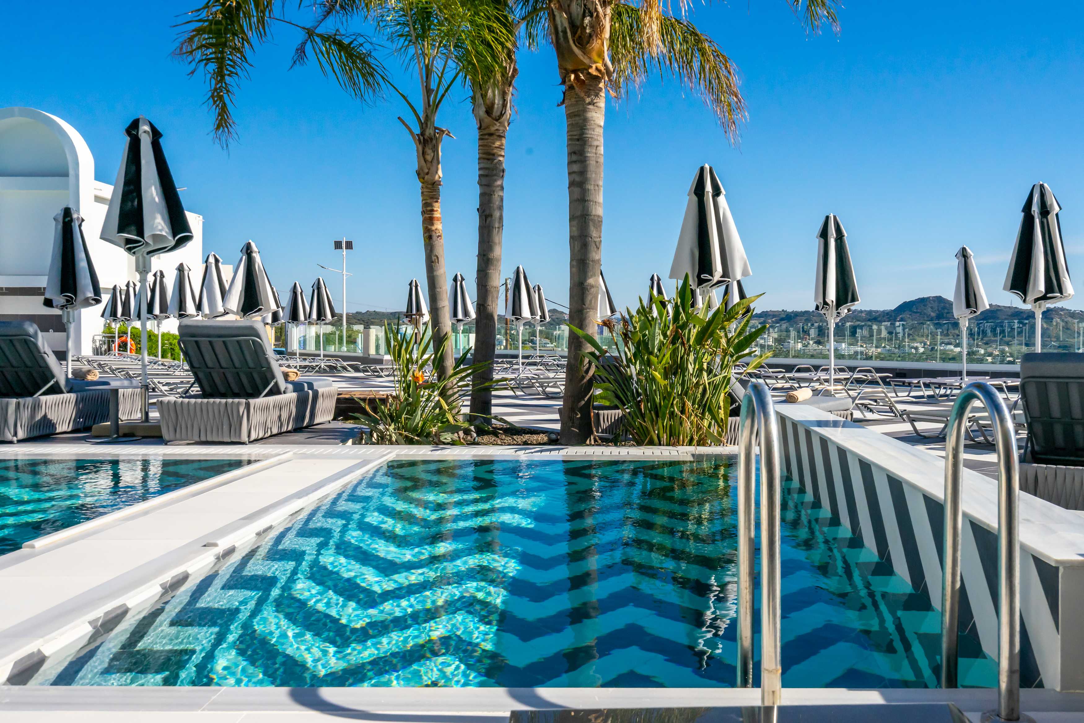 Double or Twin Deluxe with Private Pool