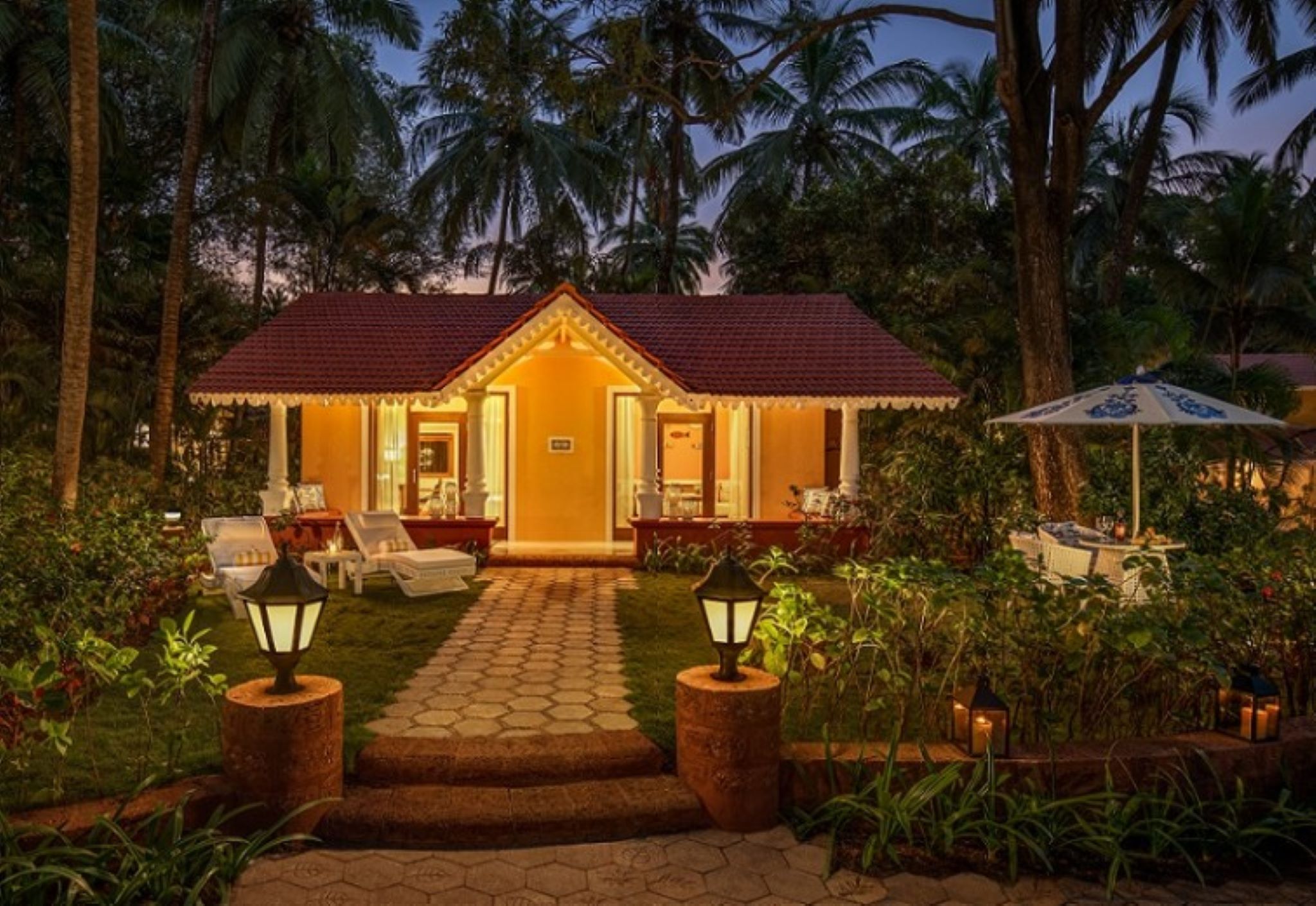 Villa Garden View King Bed