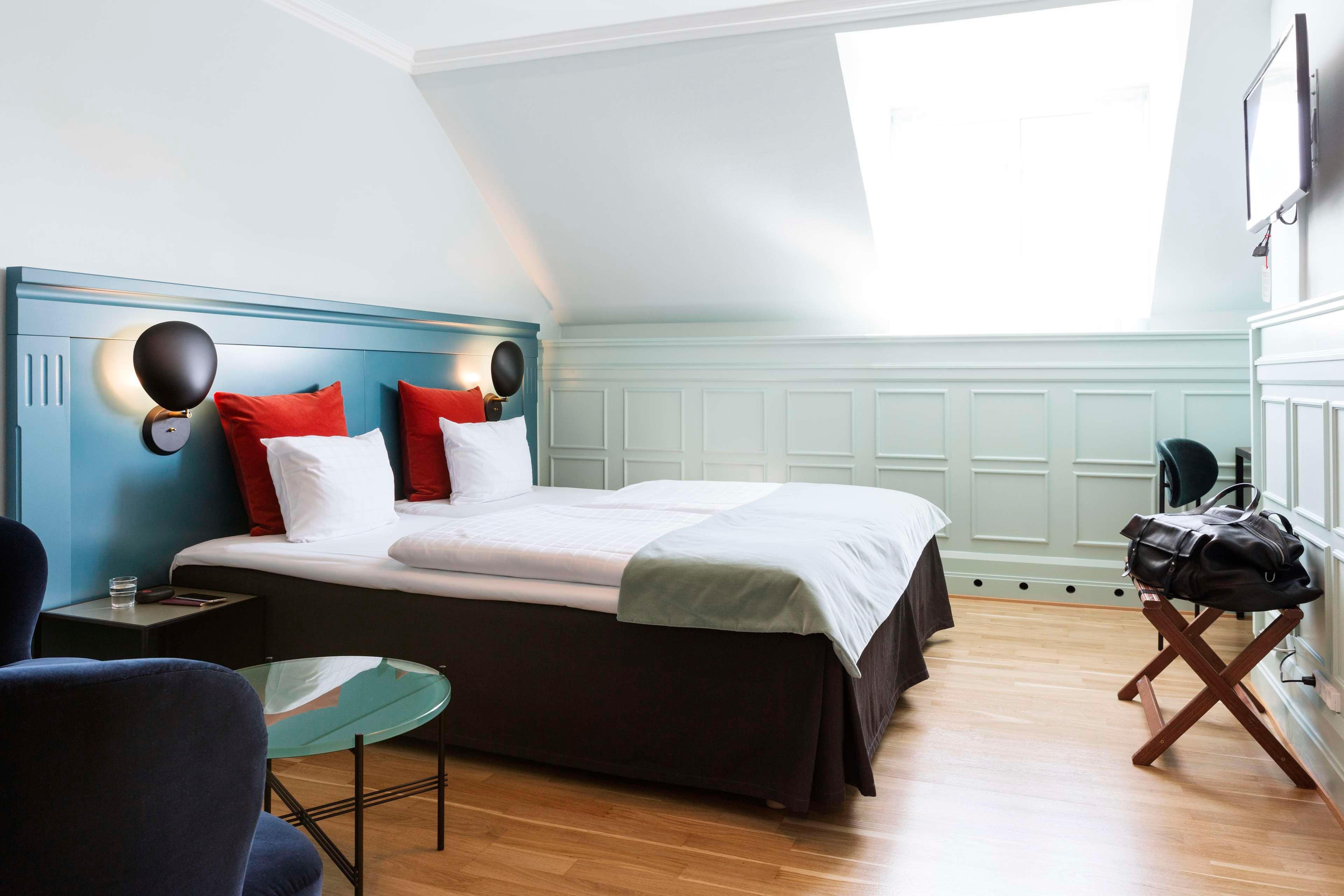 Double King Size Bed