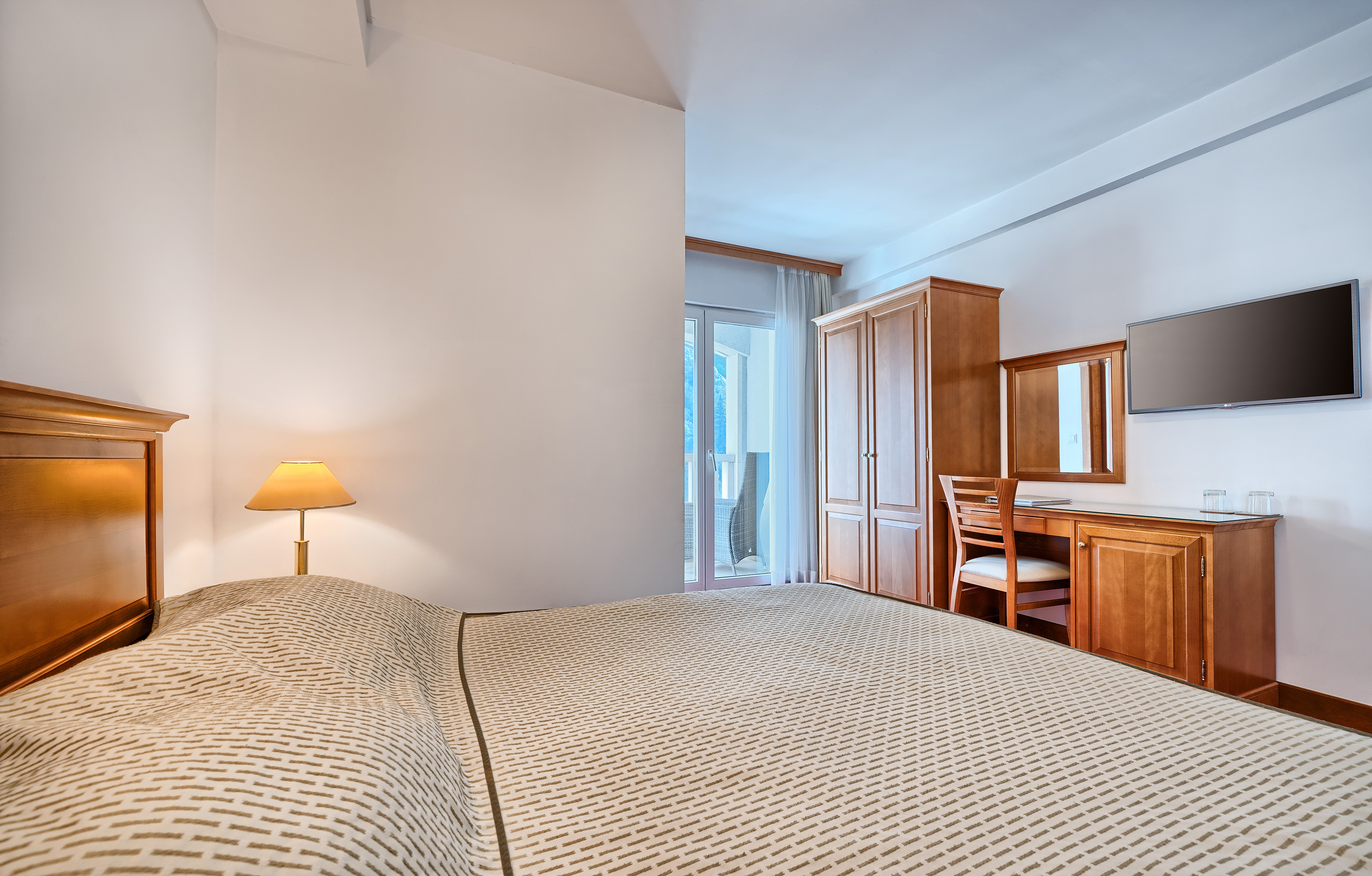 Double Single Side Sea View One Bedroom