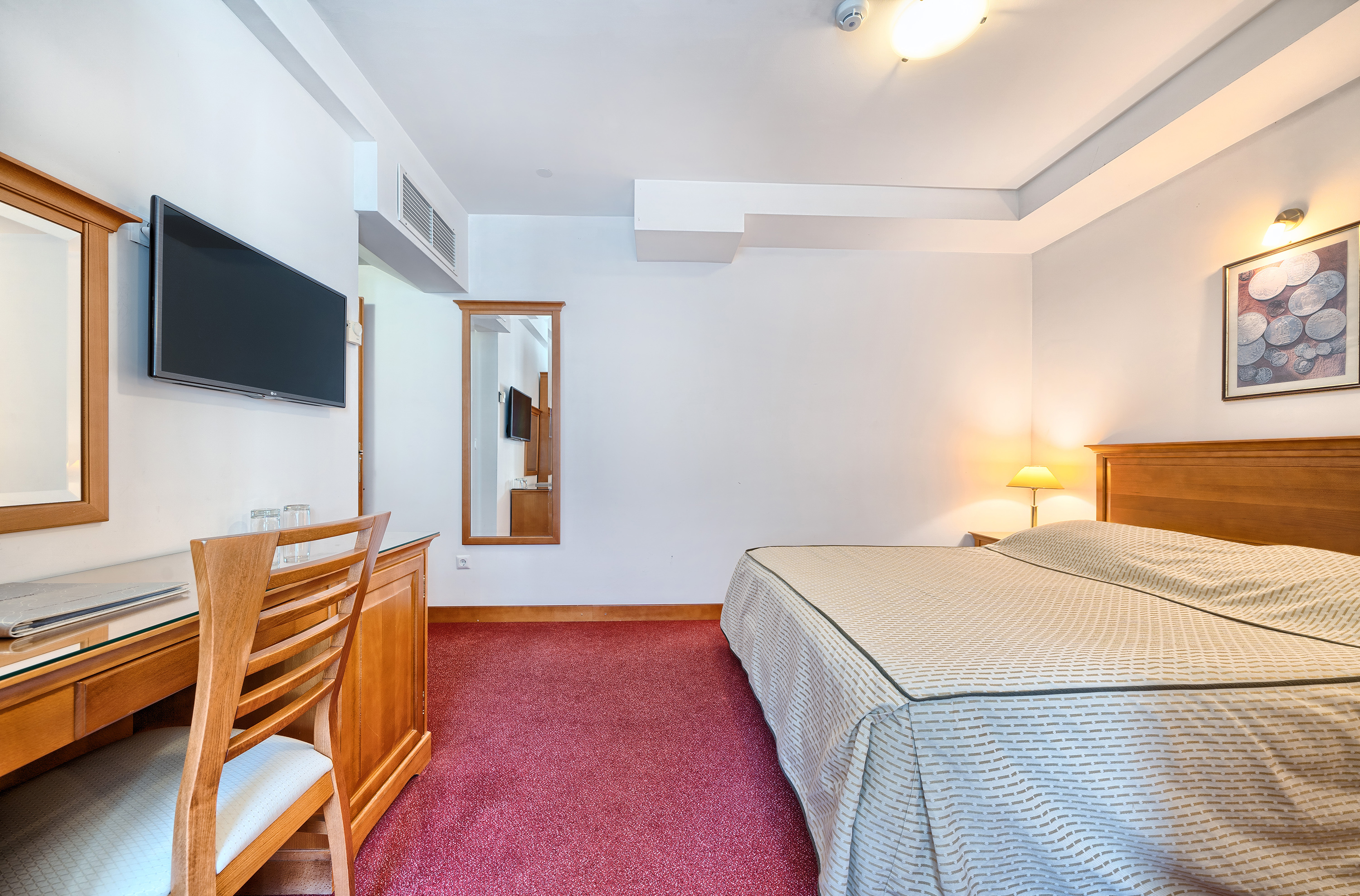 Double Side Sea View One Bedroom