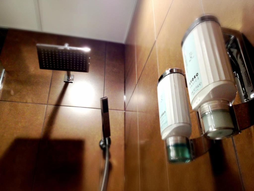 Double Queen Size Bed