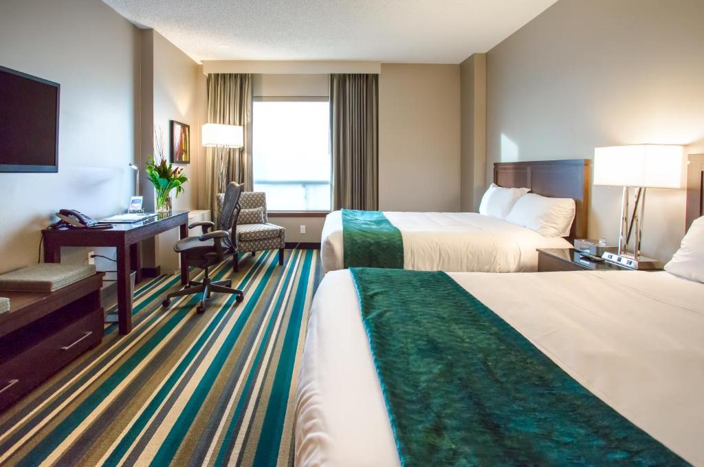 Double Two Queen Beds