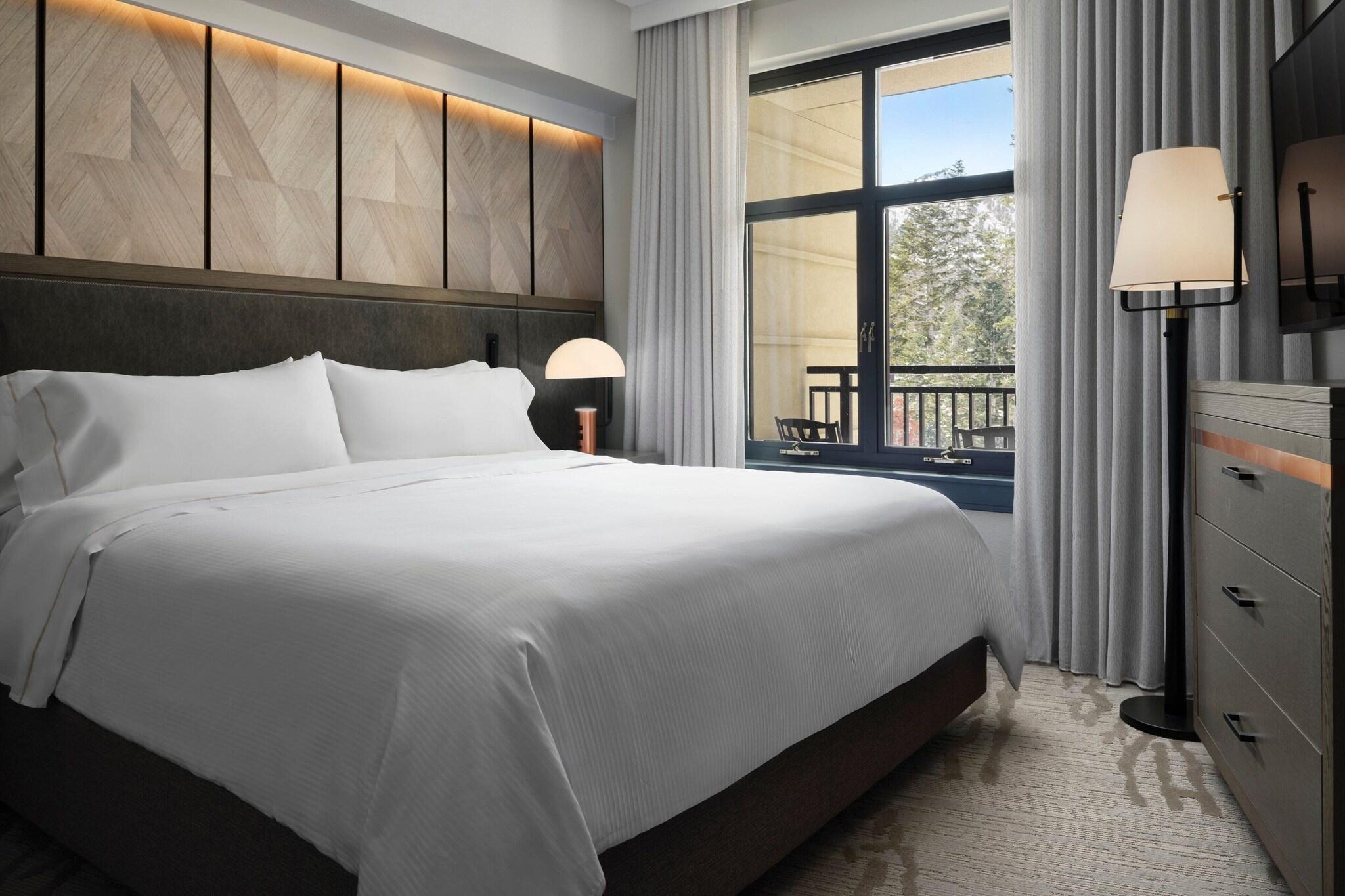 Suite King Size Bed