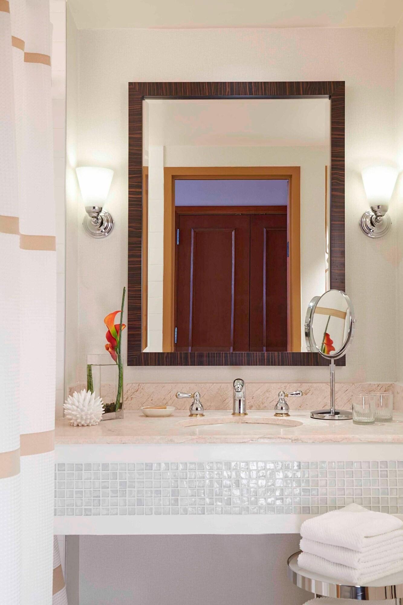 Quadruple with Views