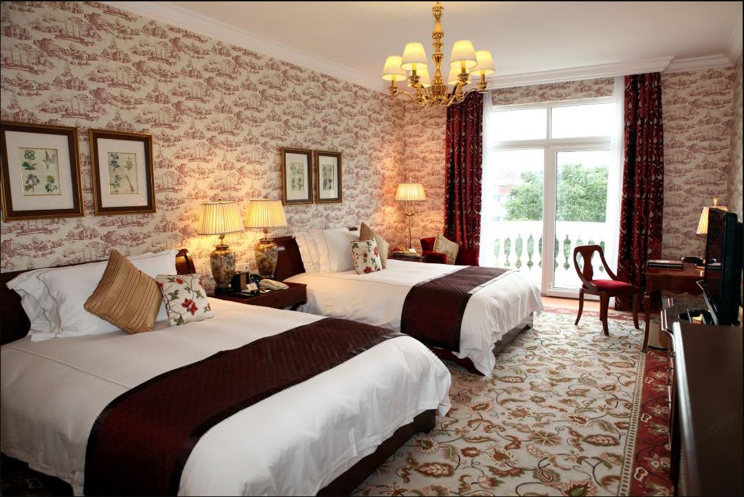 Twin Deluxe with Balcony