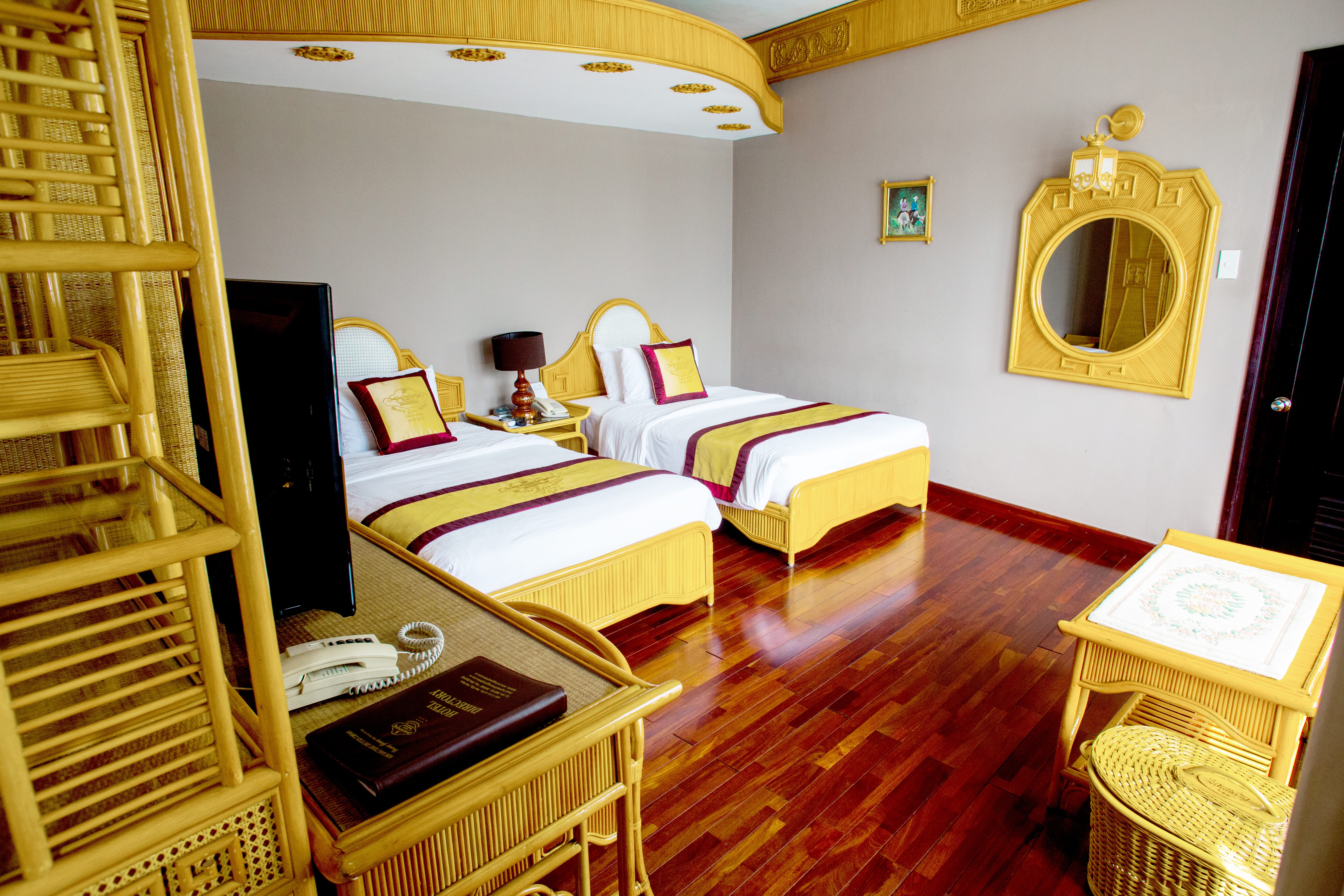 Junior Suite King Size Bed