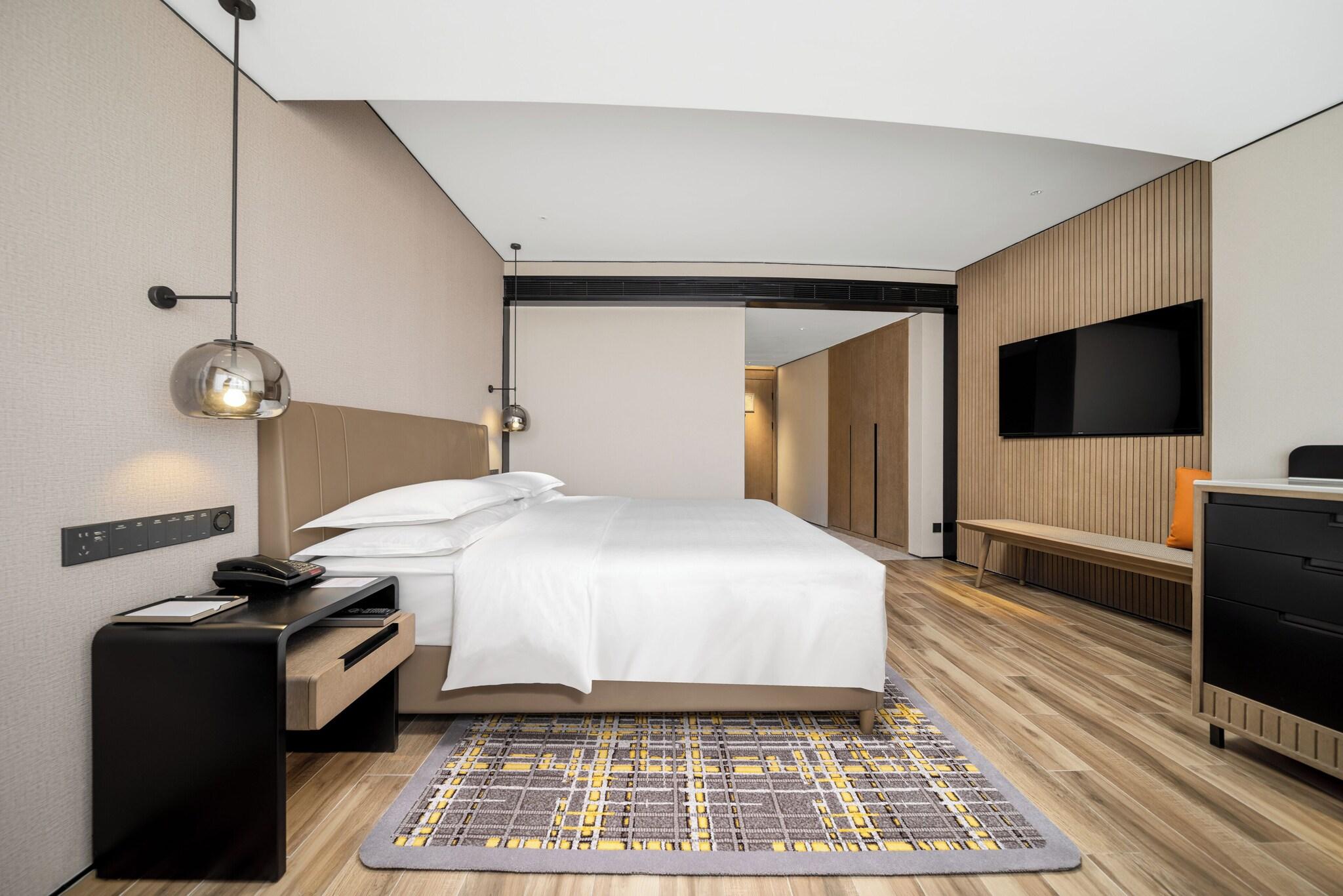 Double Executive King Bed