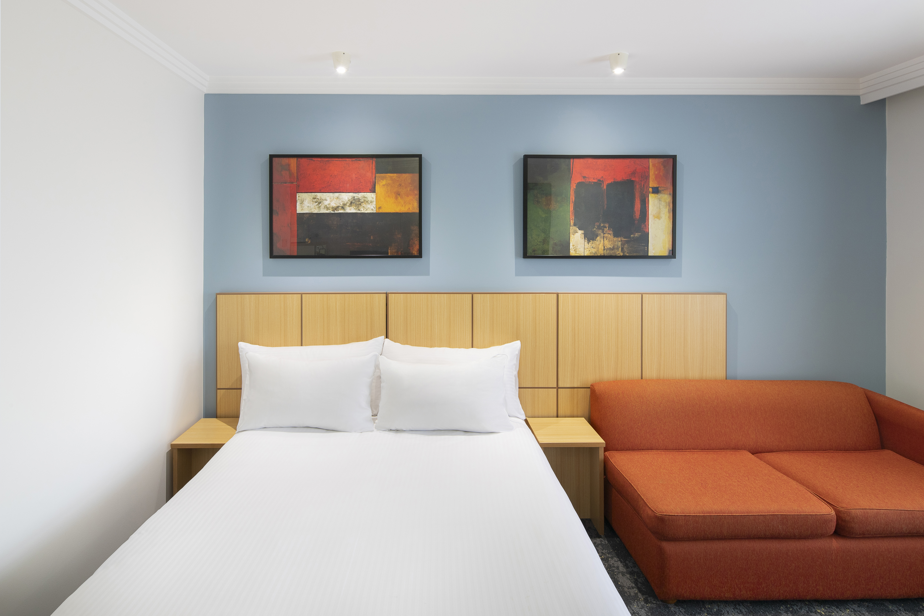 Double Queen Size Bed