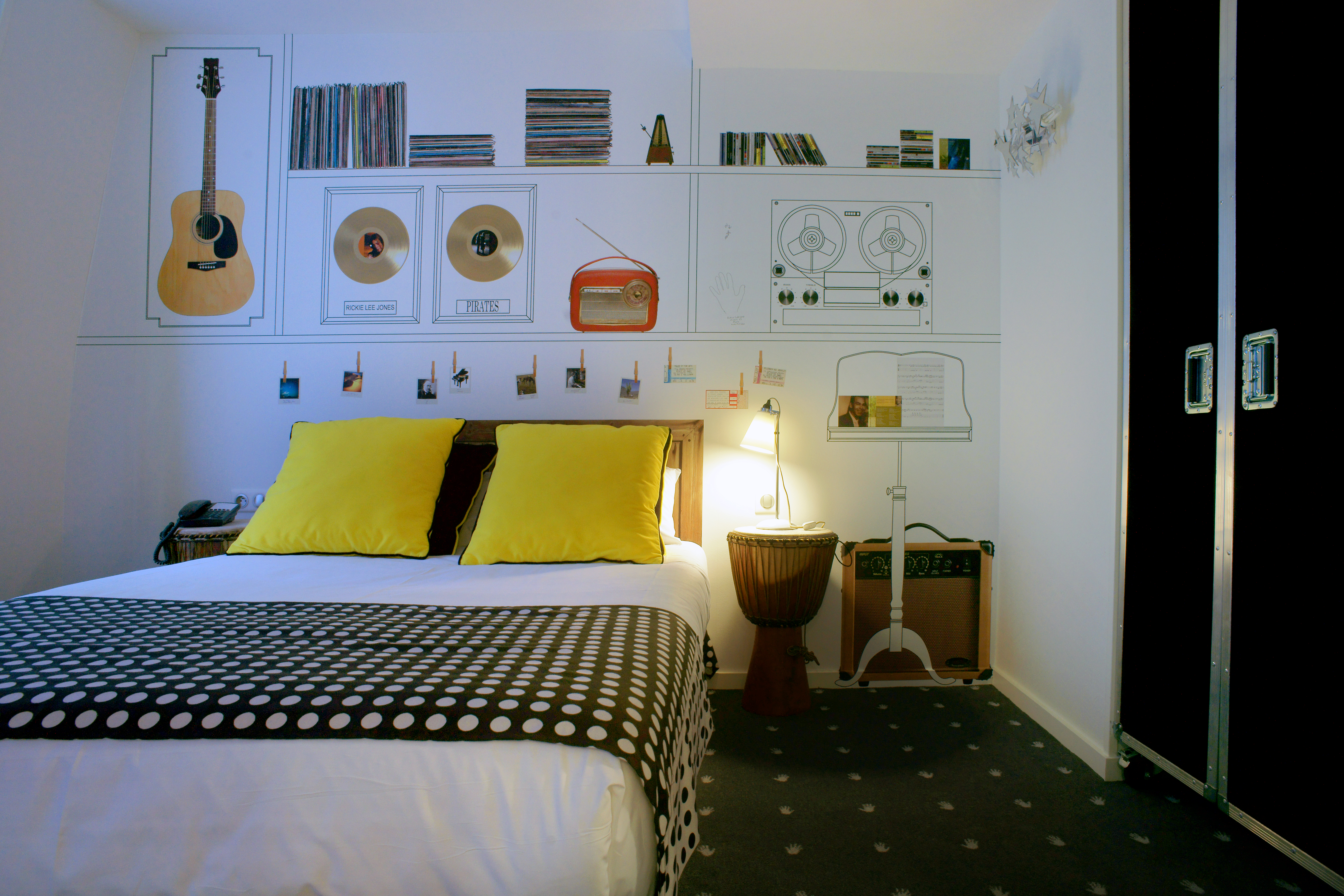 Quadruple Connecting Room