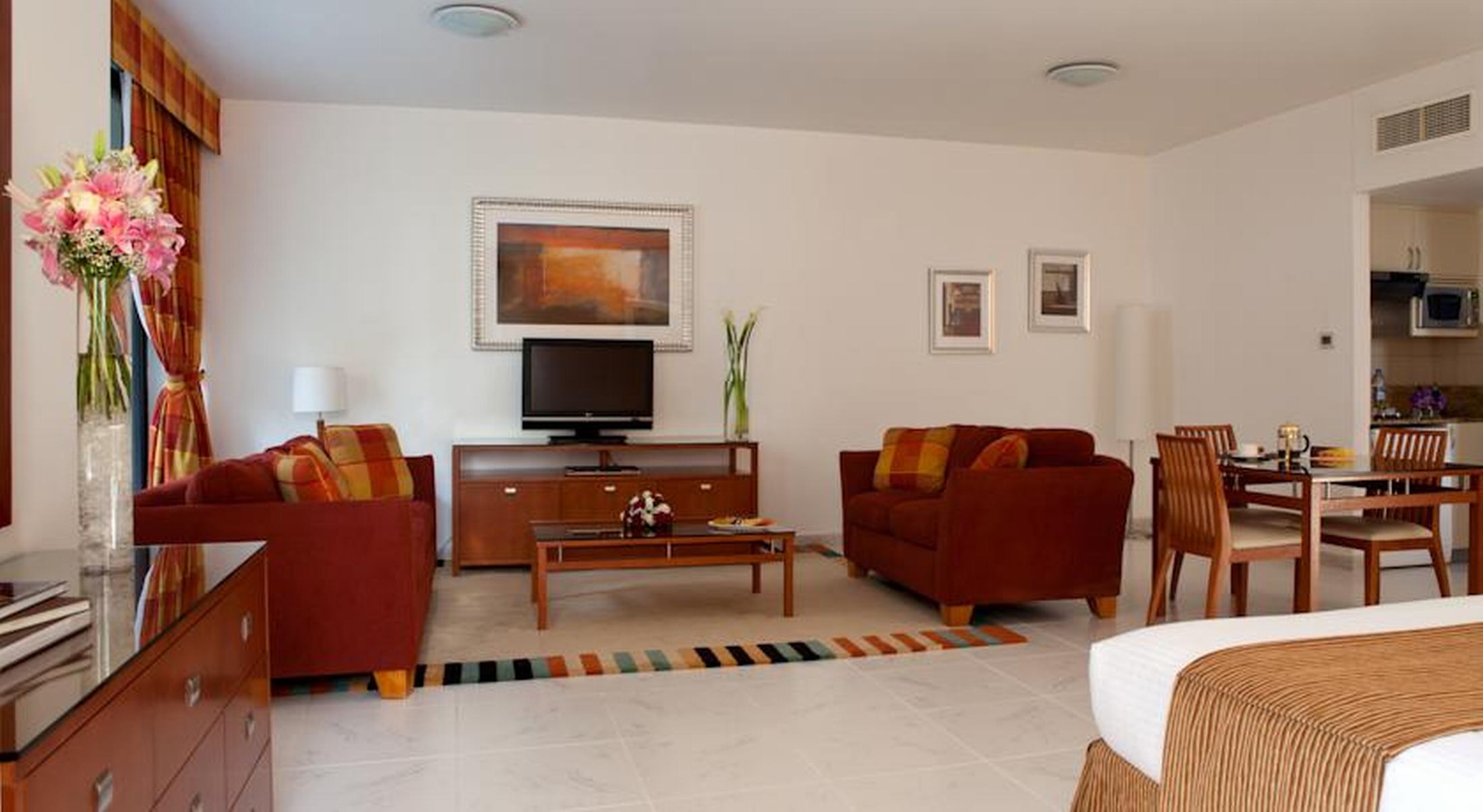 Apartment Deluxe Three Bedroom