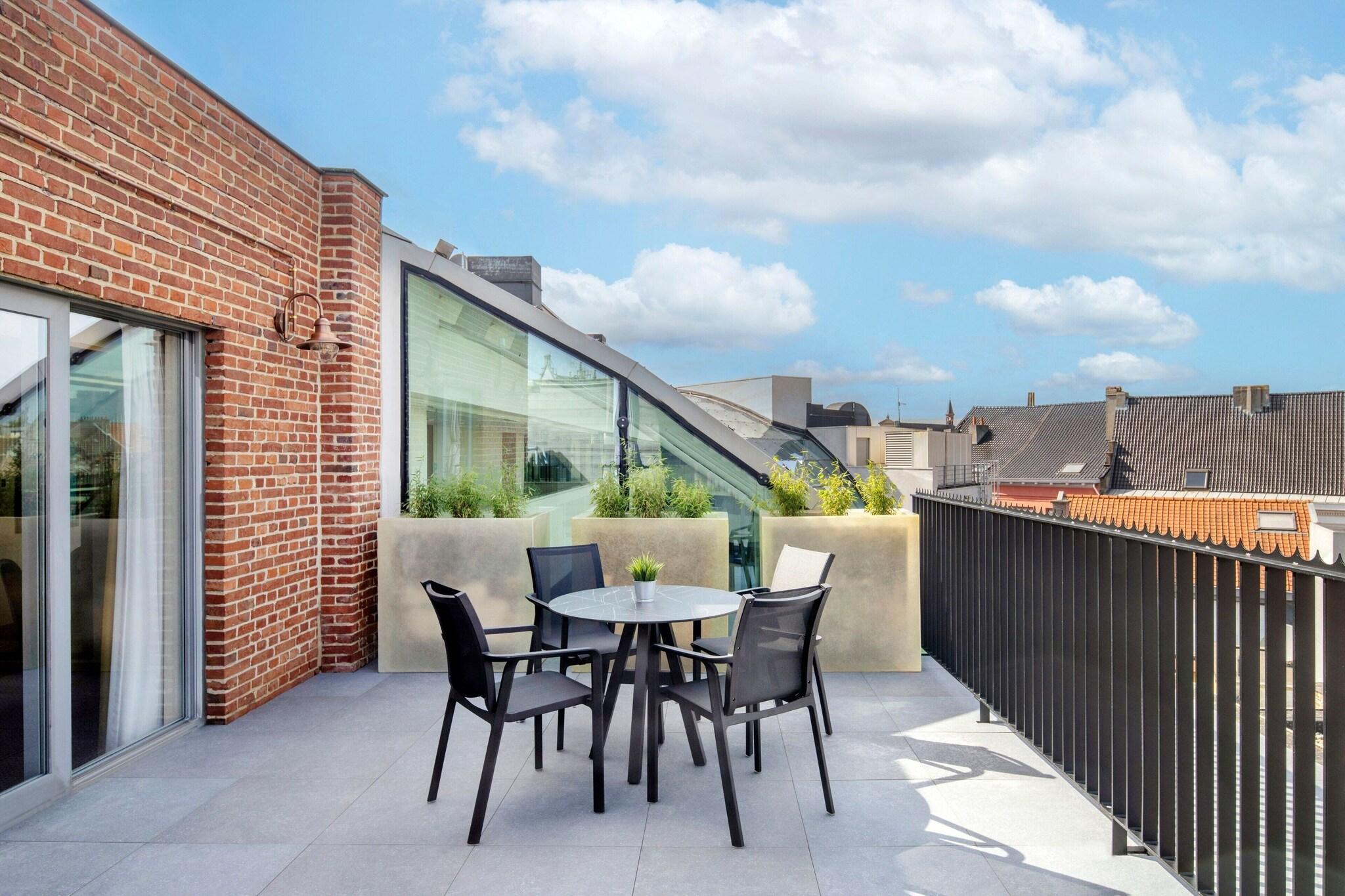 Junior Suite King Size Bed