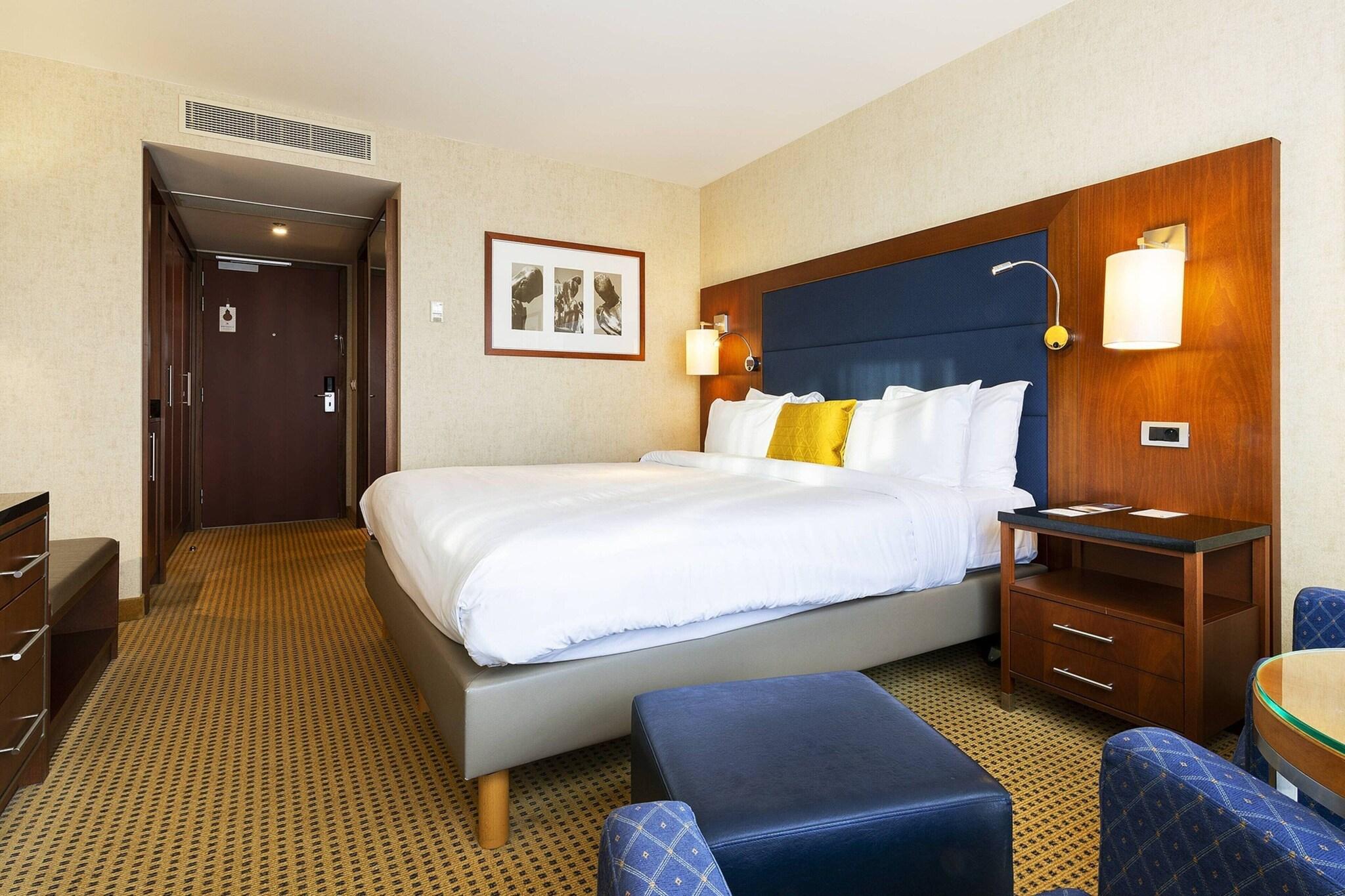 Double Executive King Bed