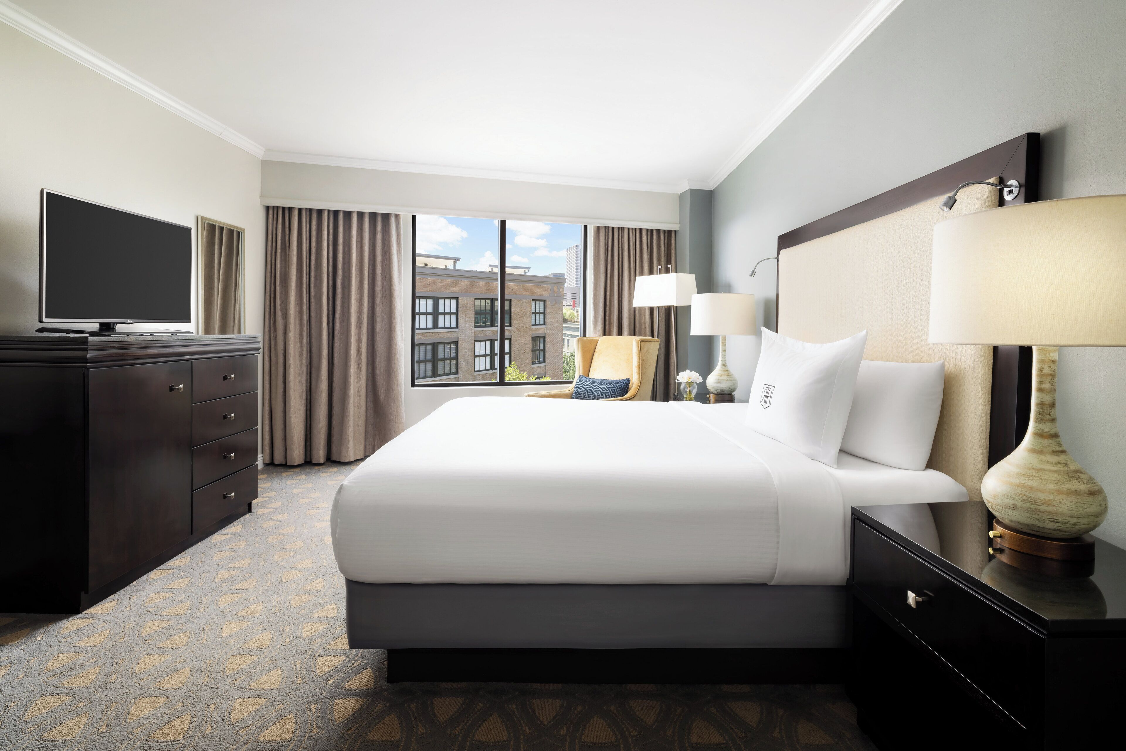 Double Deluxe King Bed