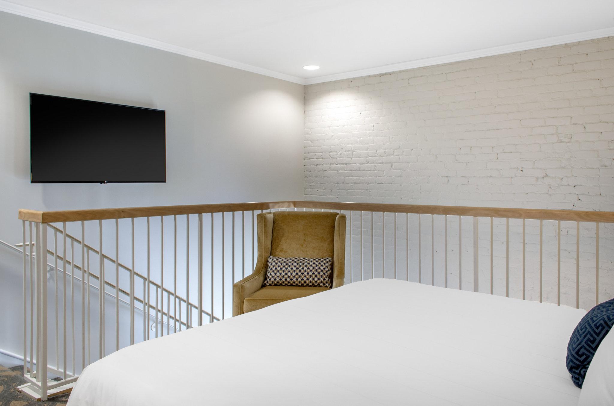 Suite Executive King Bed