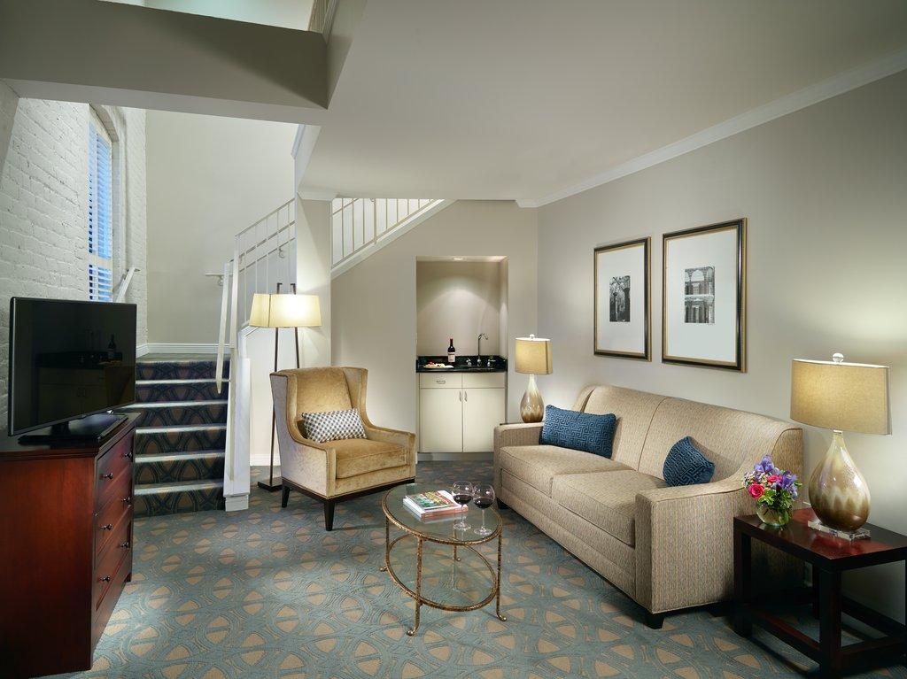 Suite Executive King Bed