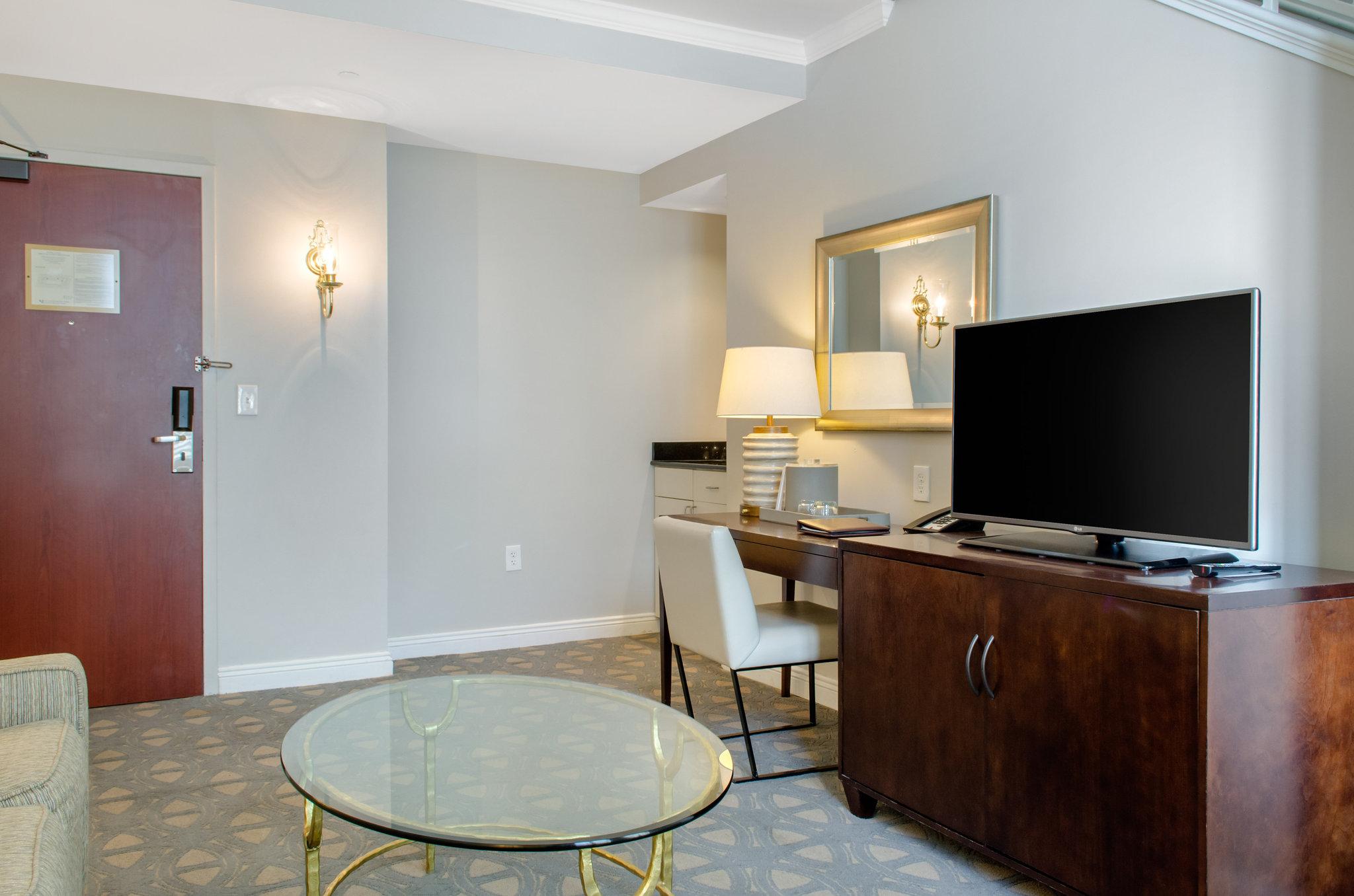 Suite Executive King Bed