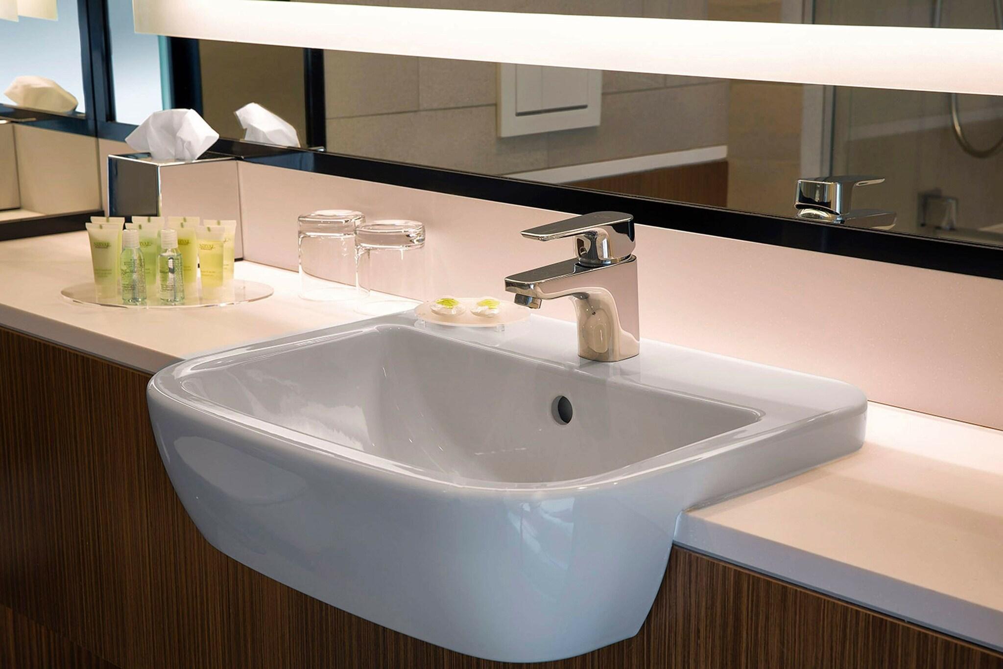 Double Executive King Bed