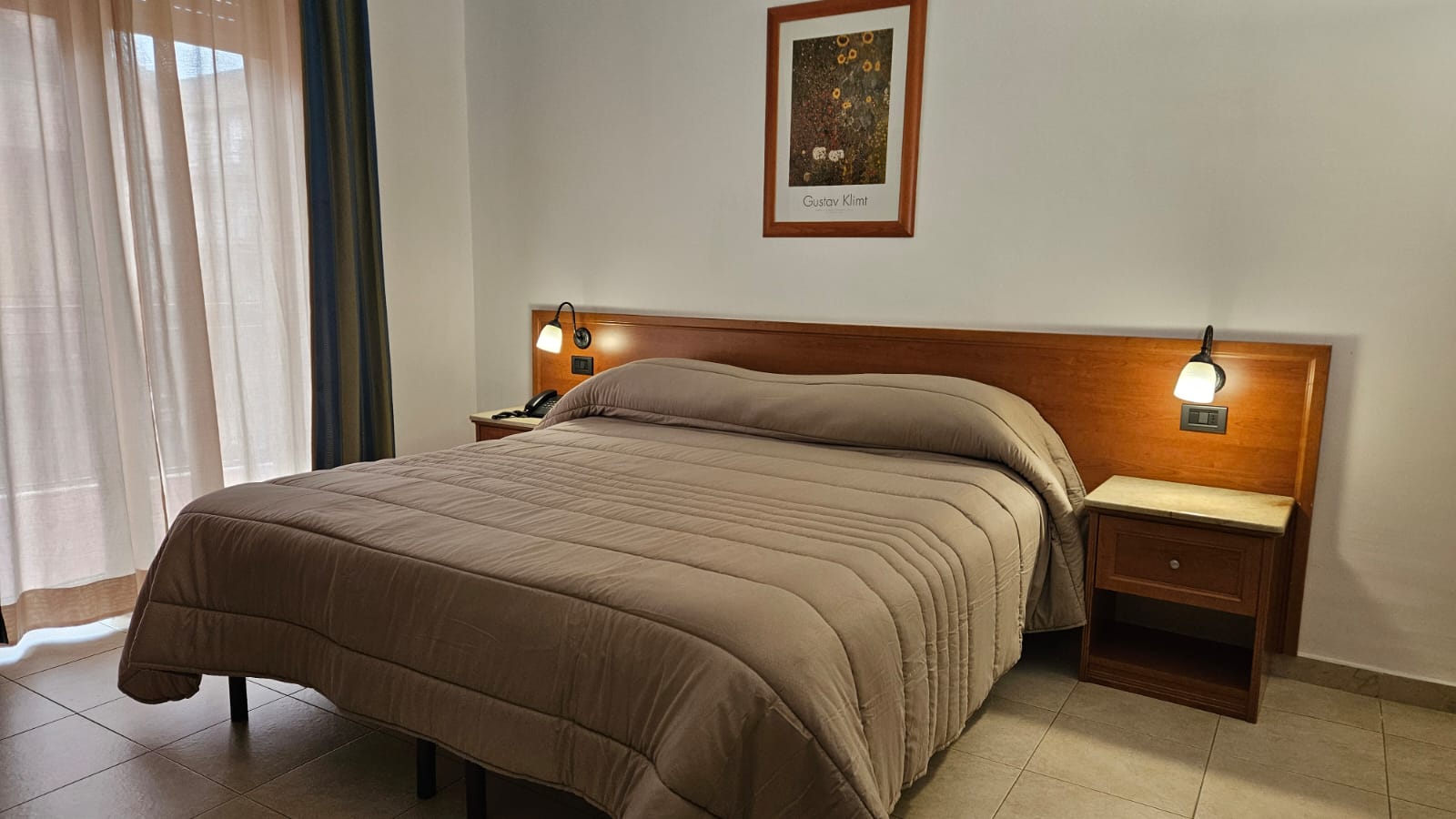 Double or Twin Deluxe One Bed