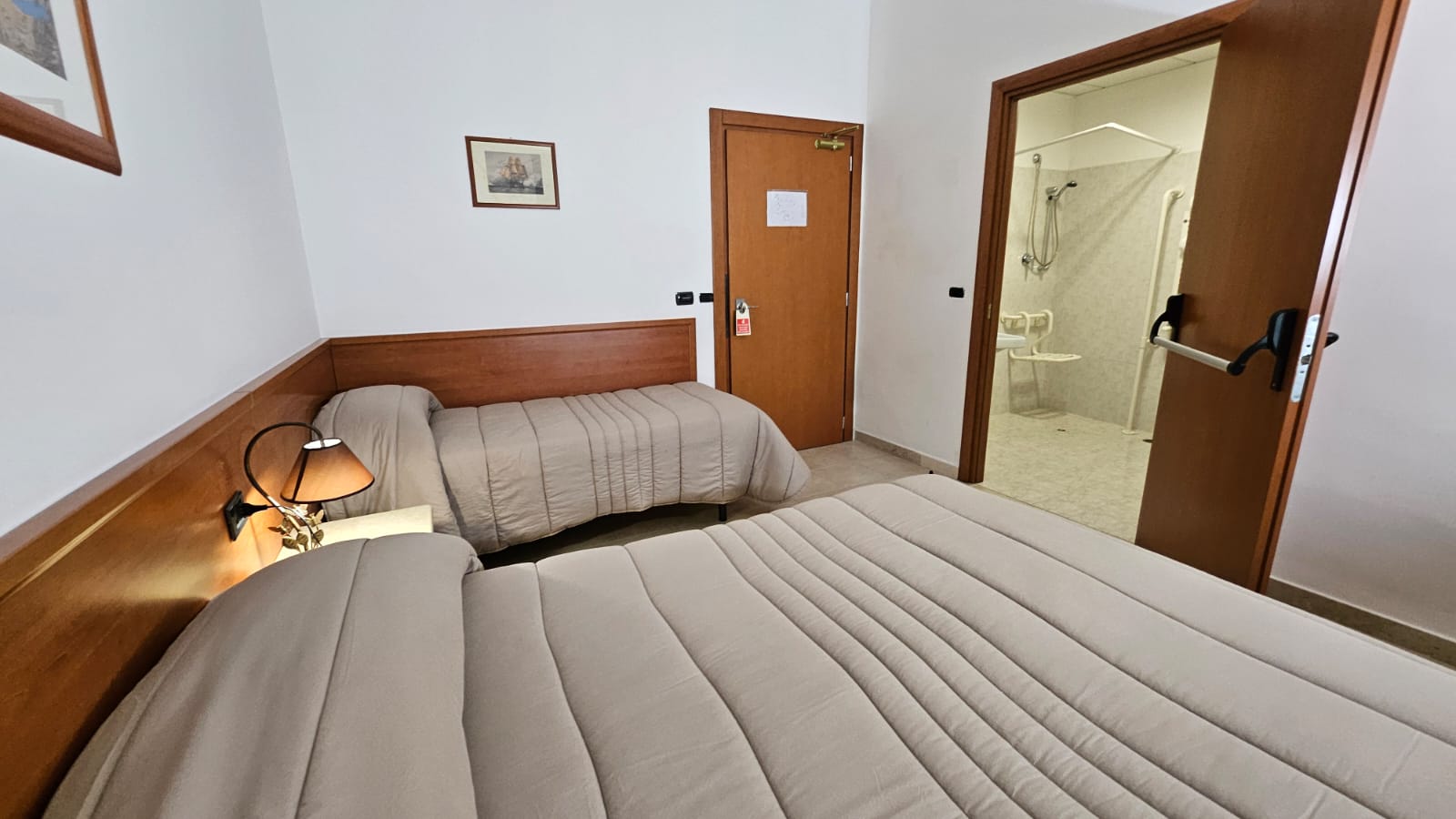 Twin One Bedroom One Bathroom