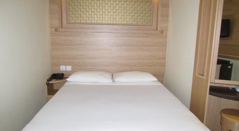 Double or Twin Standard