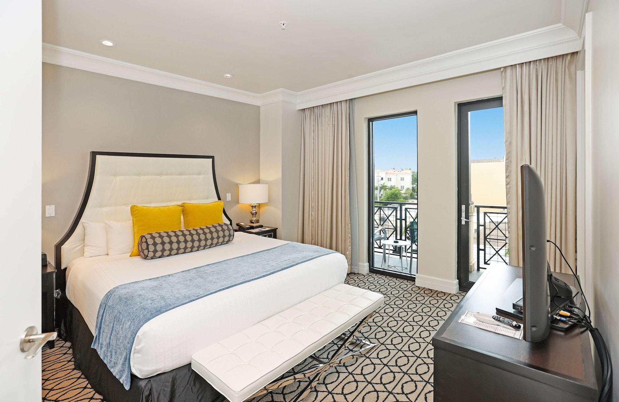 Junior Suite King Size Bed