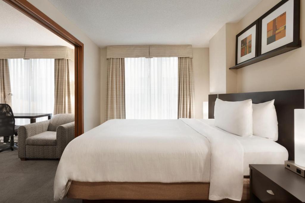 Double Premium Queen Bed