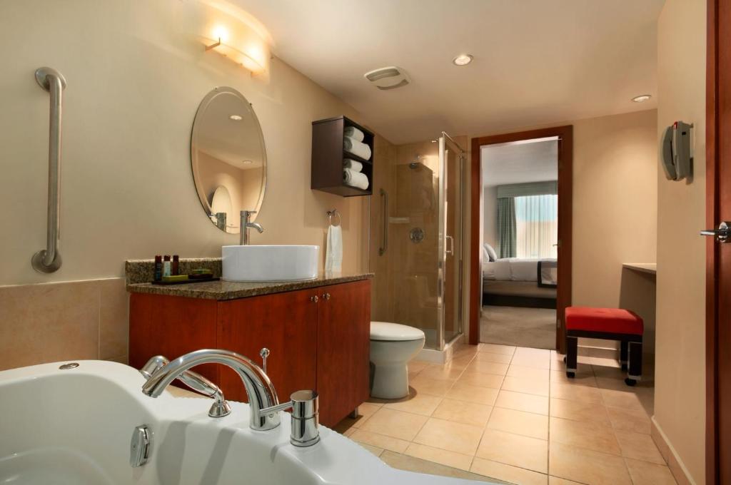 Double Premium Queen Bed