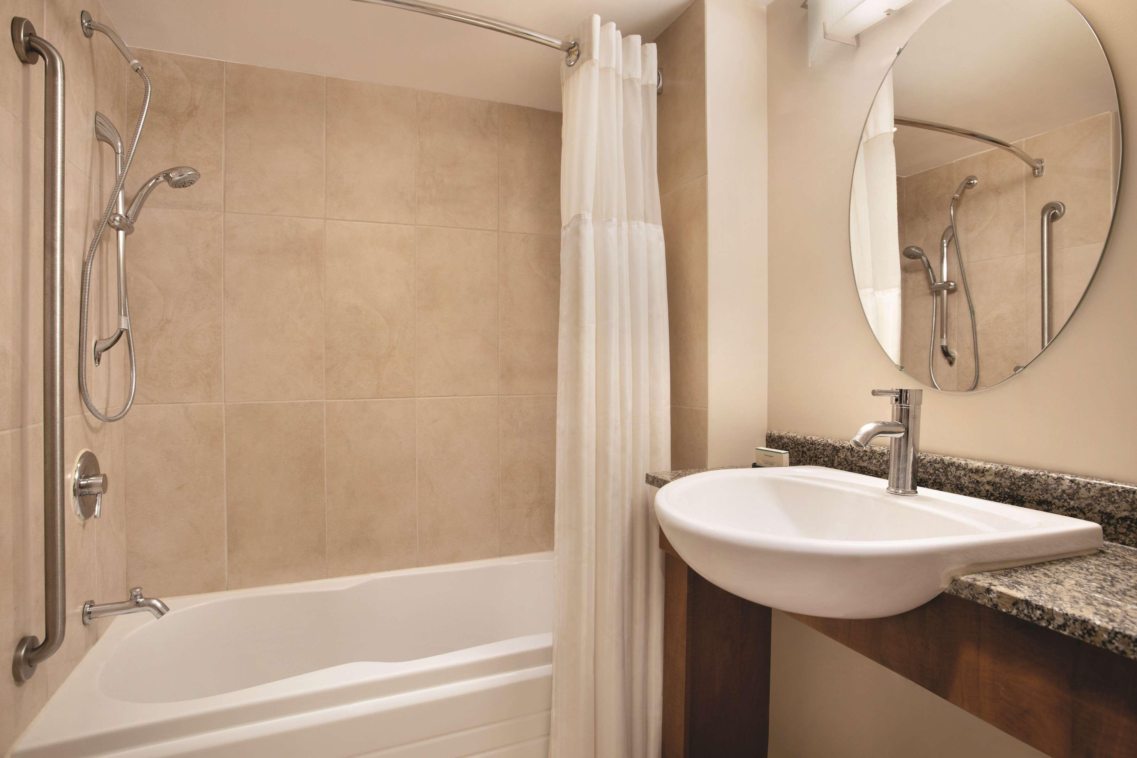 Studio Queen Size Bed