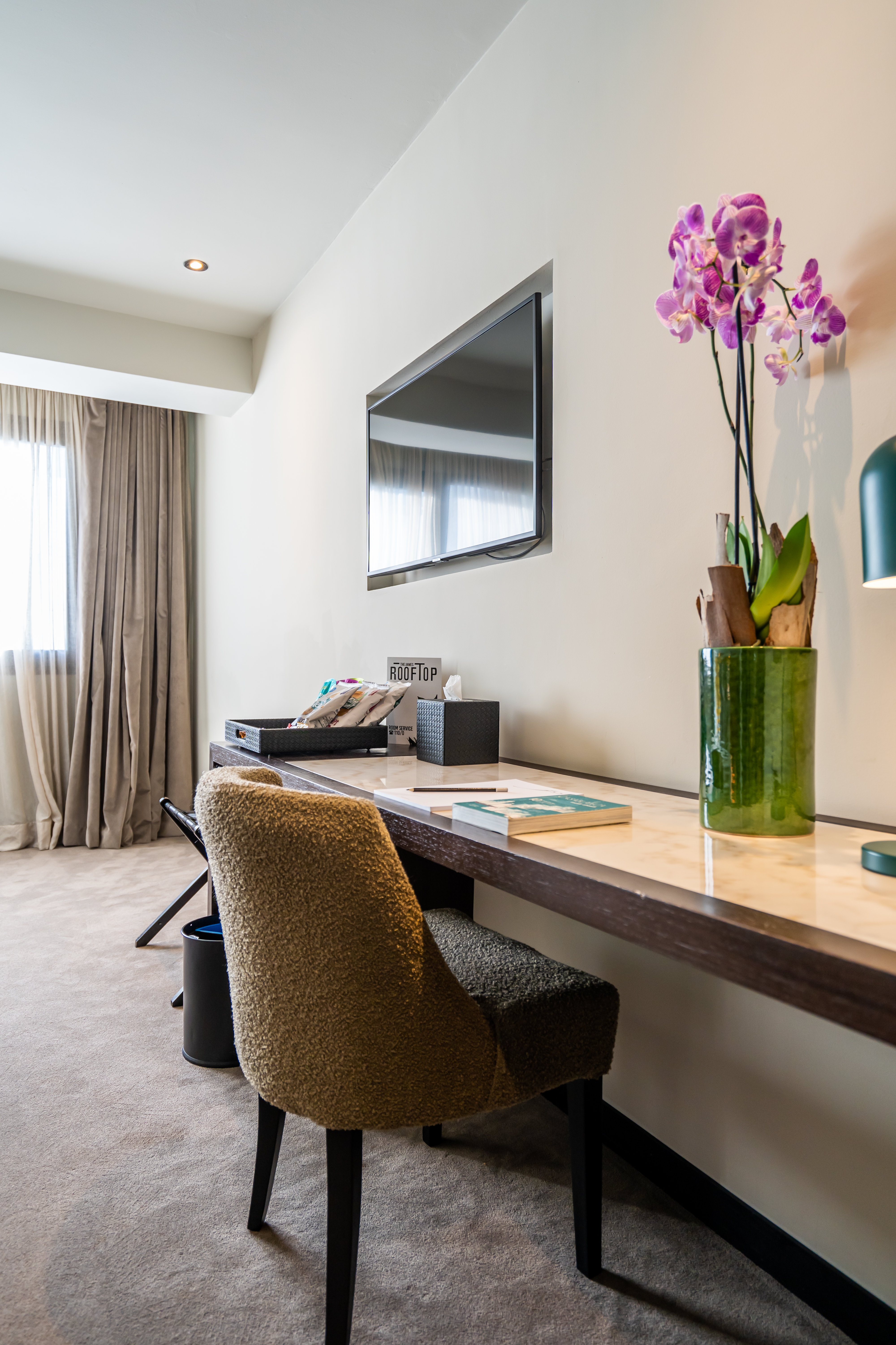 Double Deluxe Two Beds