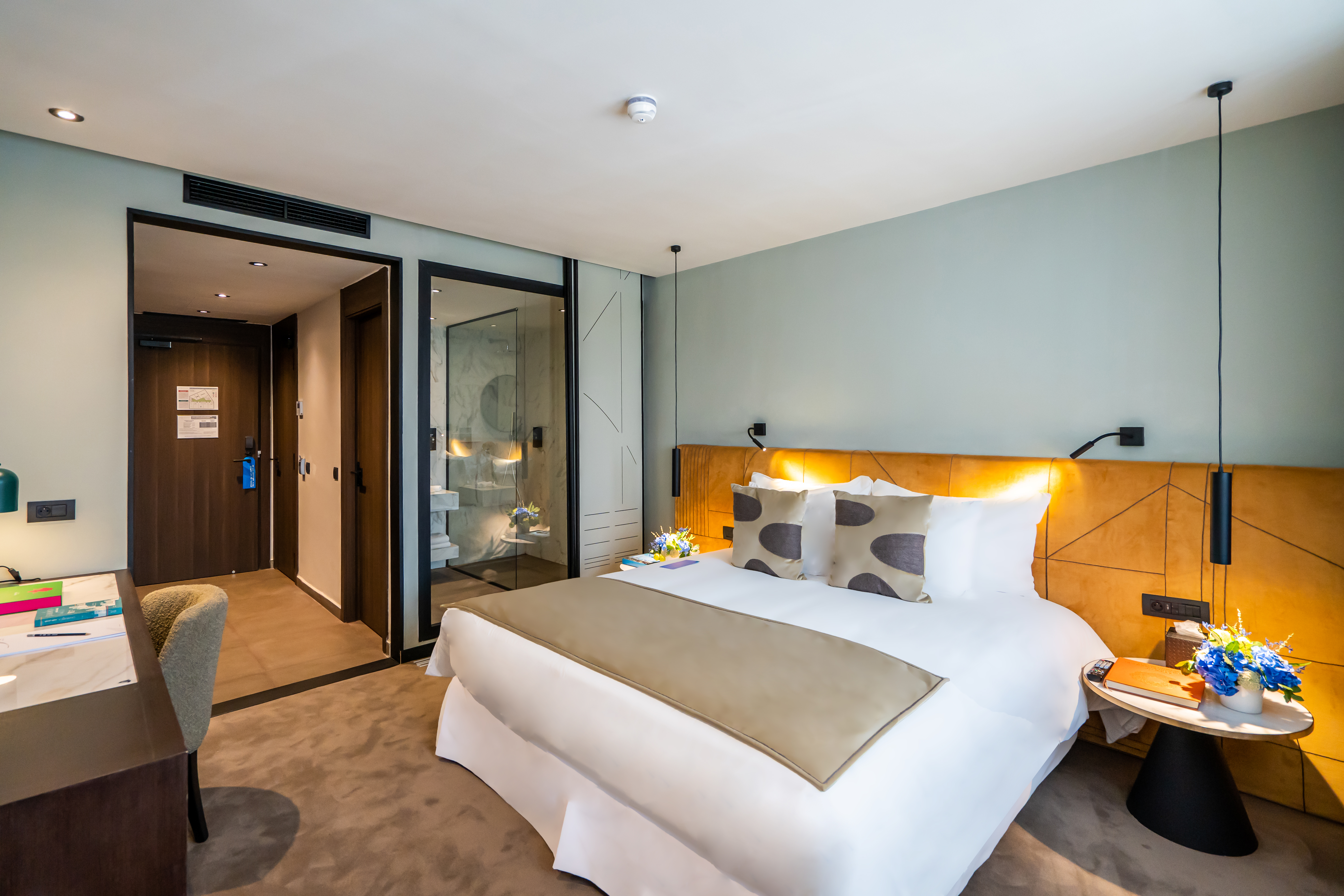 Double or Twin Executive