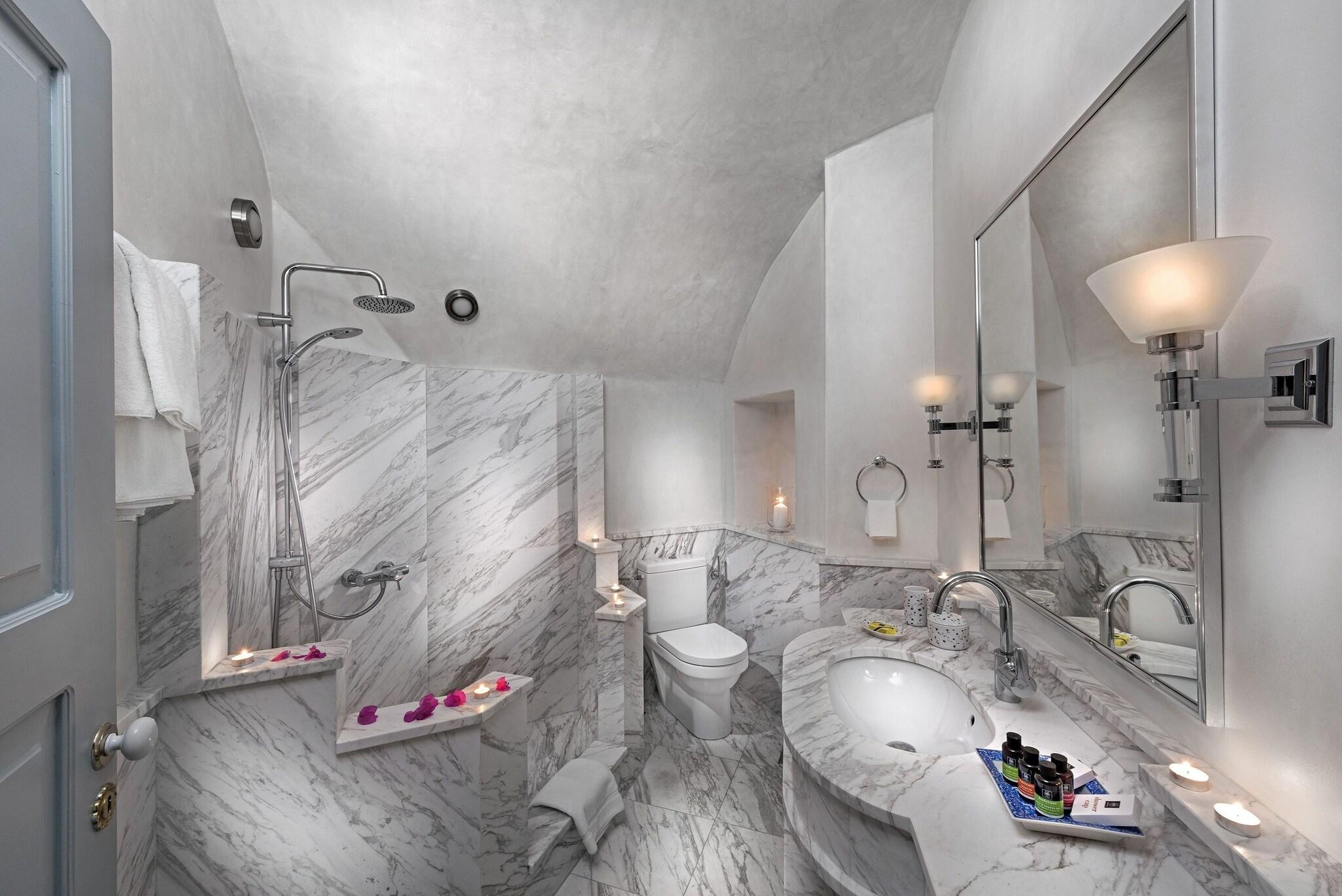 Double Sea View King Bed