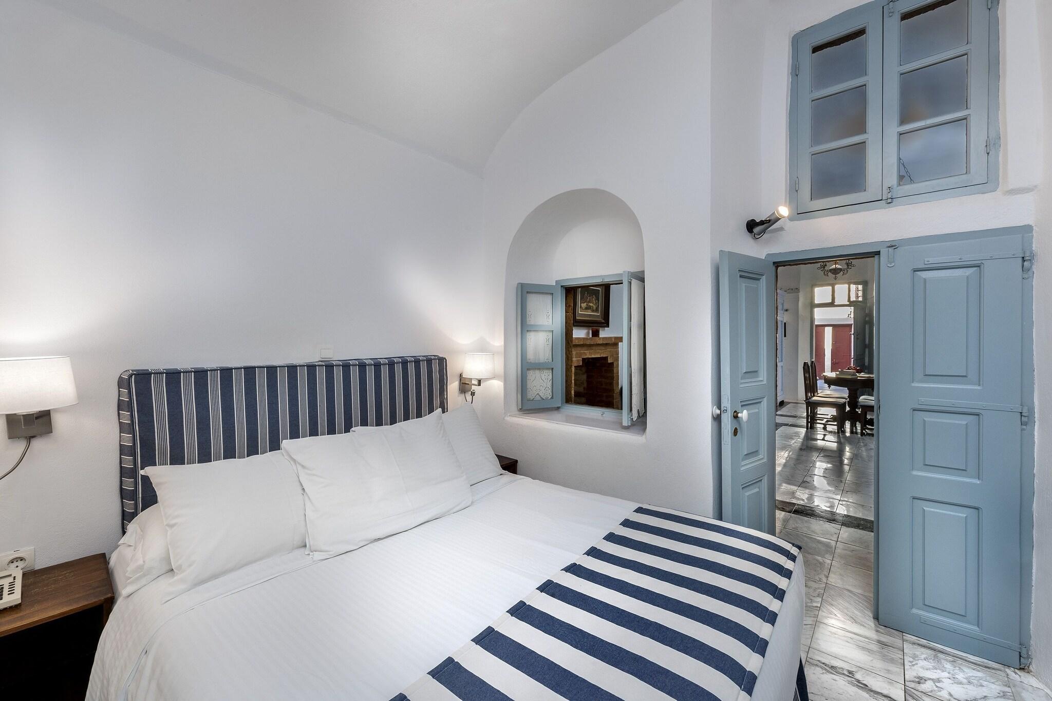 Double Queen Size Bed