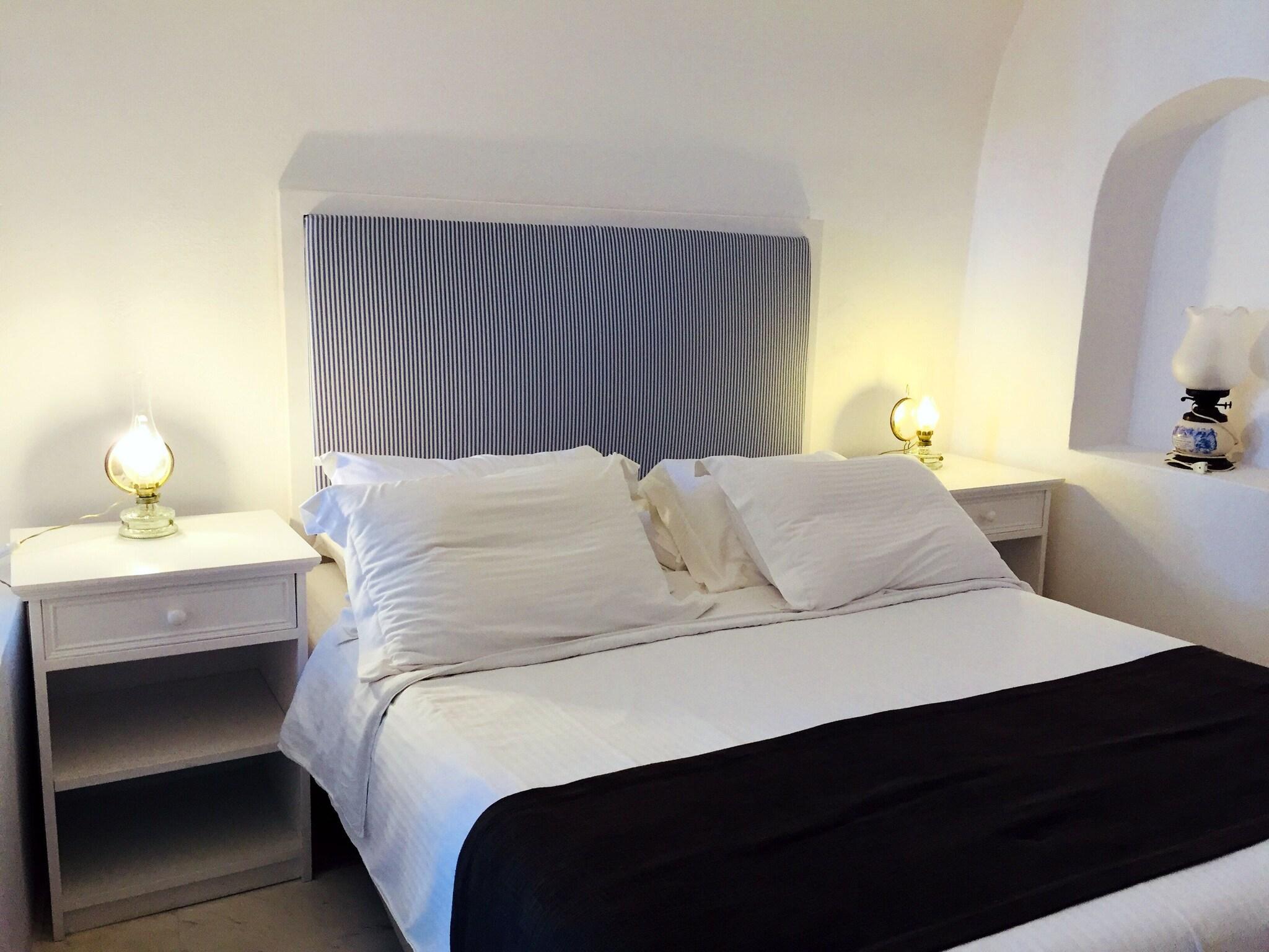 Double Queen Size Bed