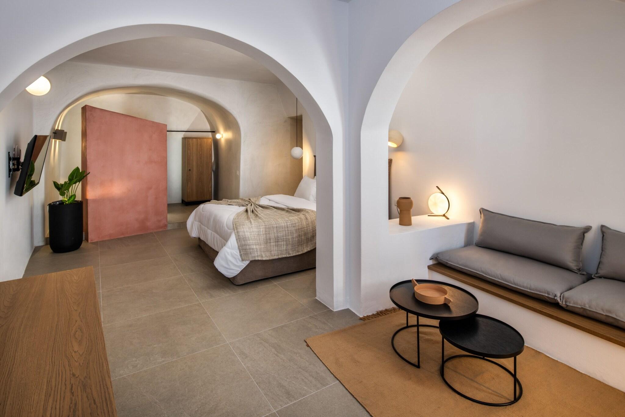 Cave Superior with Views