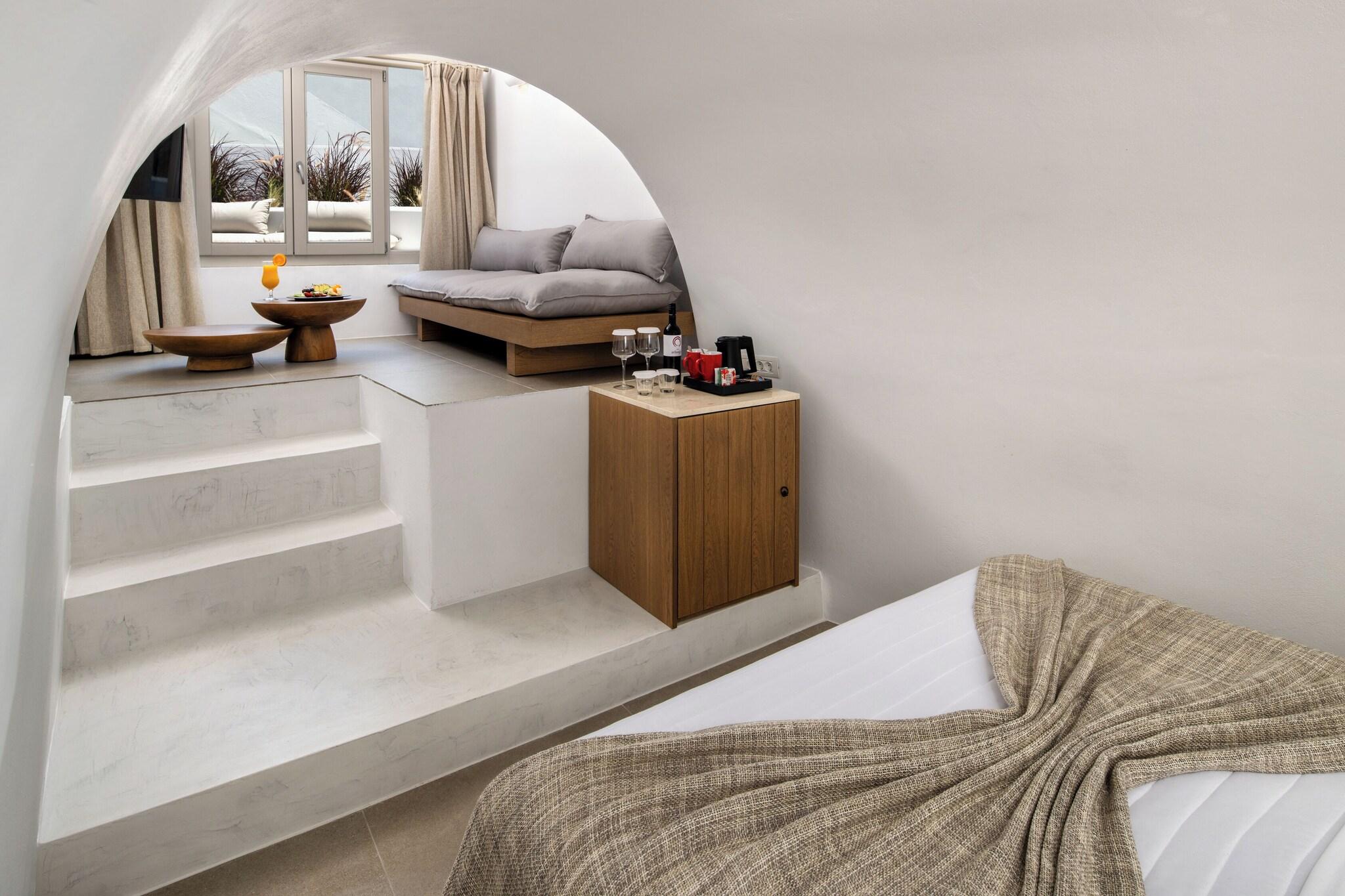 Cave Superior with Views