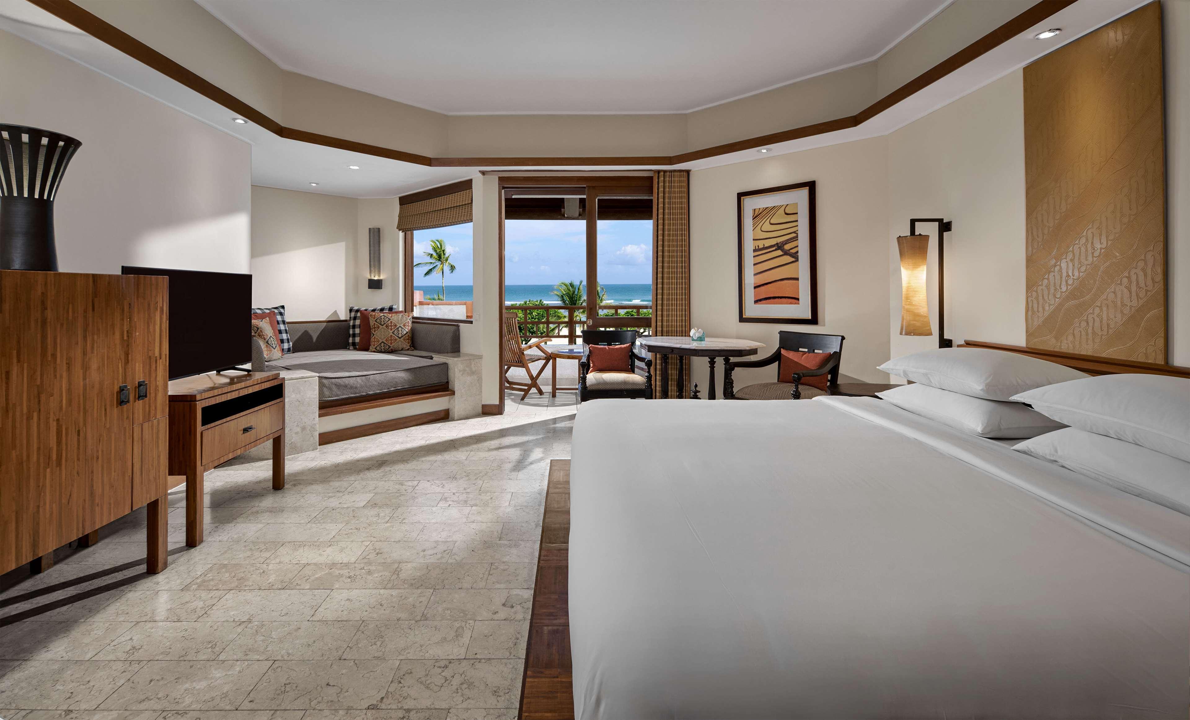 Double Ocean View King Bed