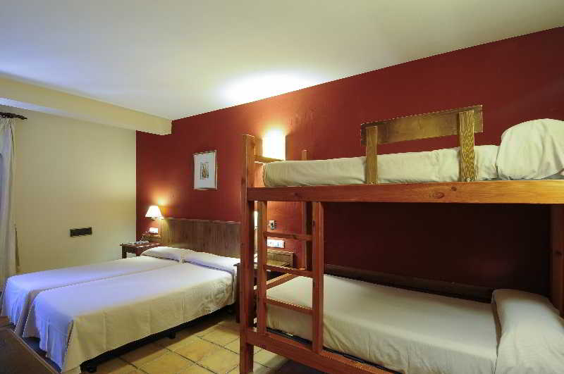 Double or Twin Capacity 4