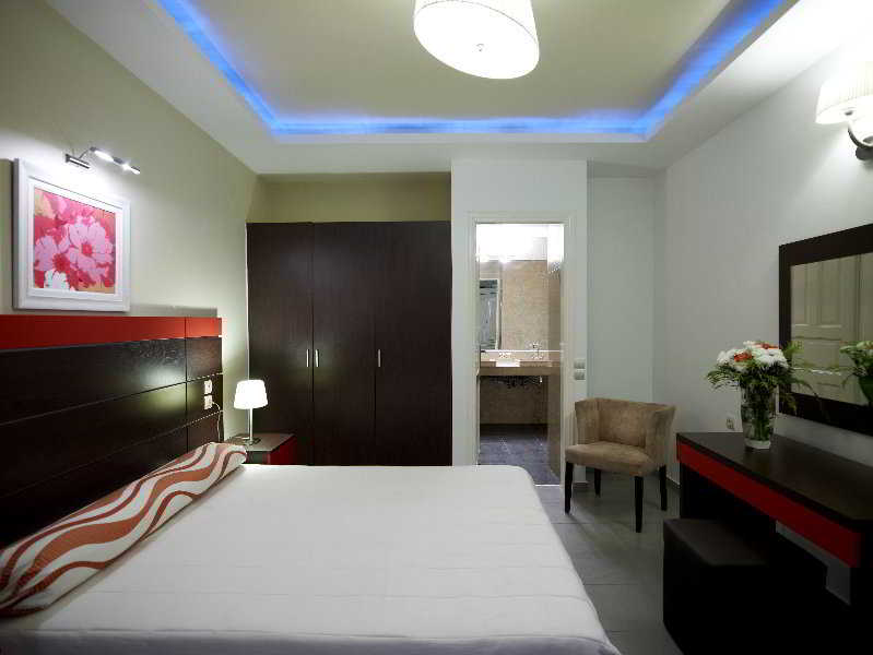 Double or Twin Standard