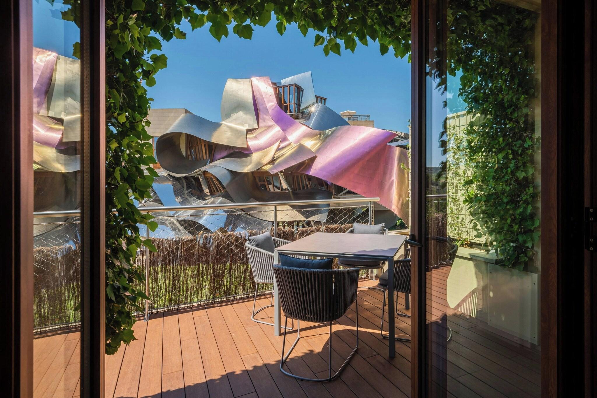 Suite King Bed One Bedroom 