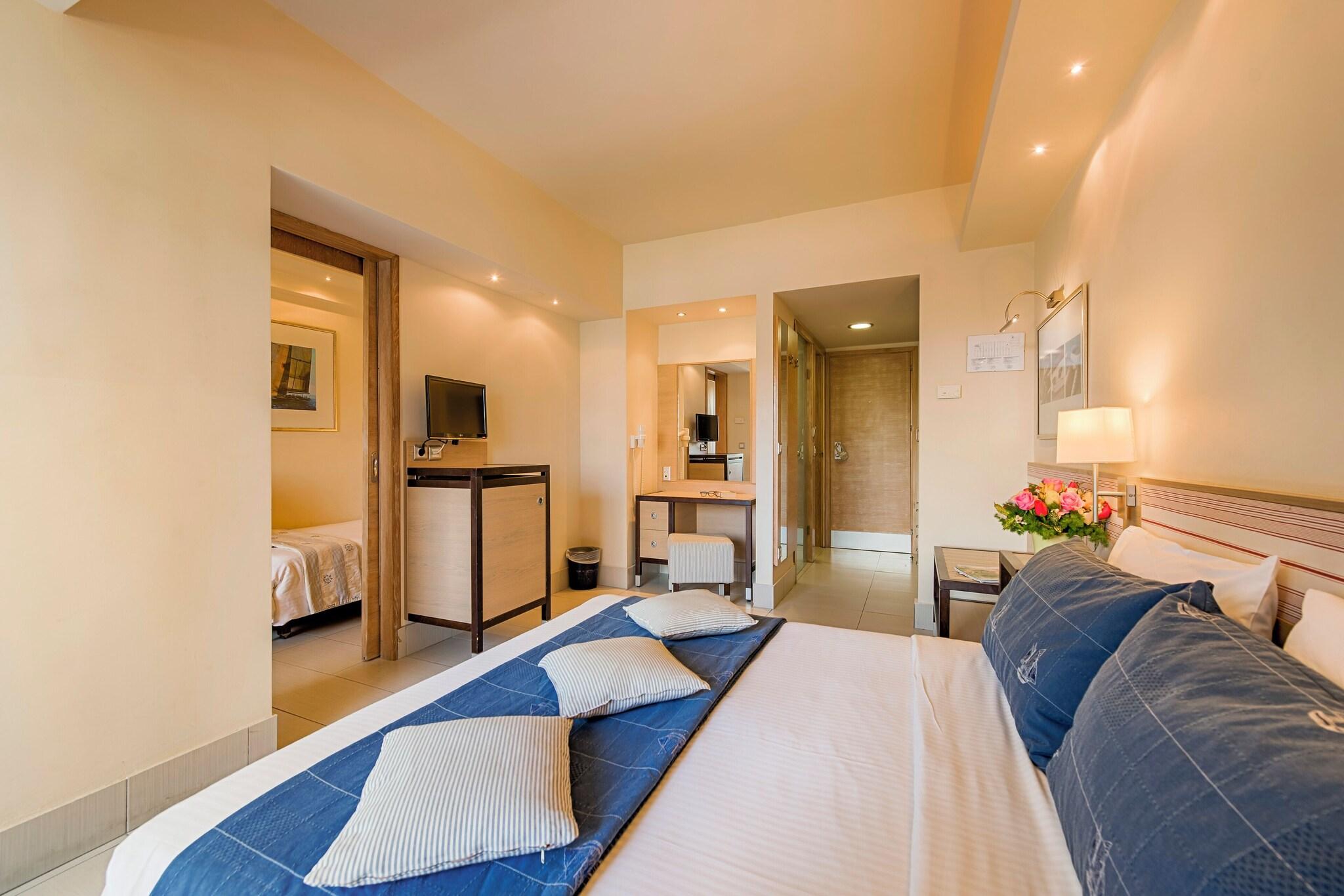 Family Room Superior