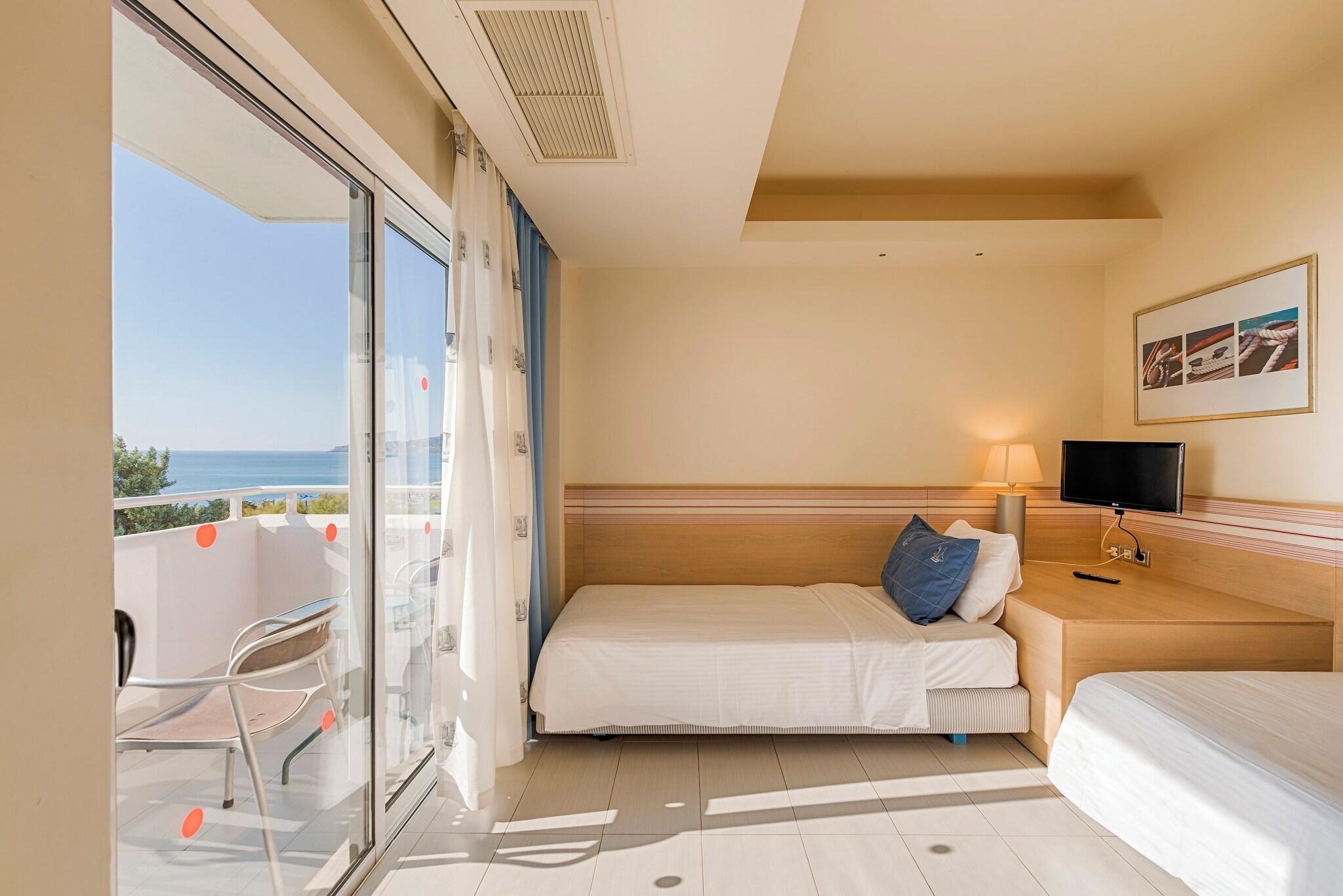 Family Room Superior Sea View